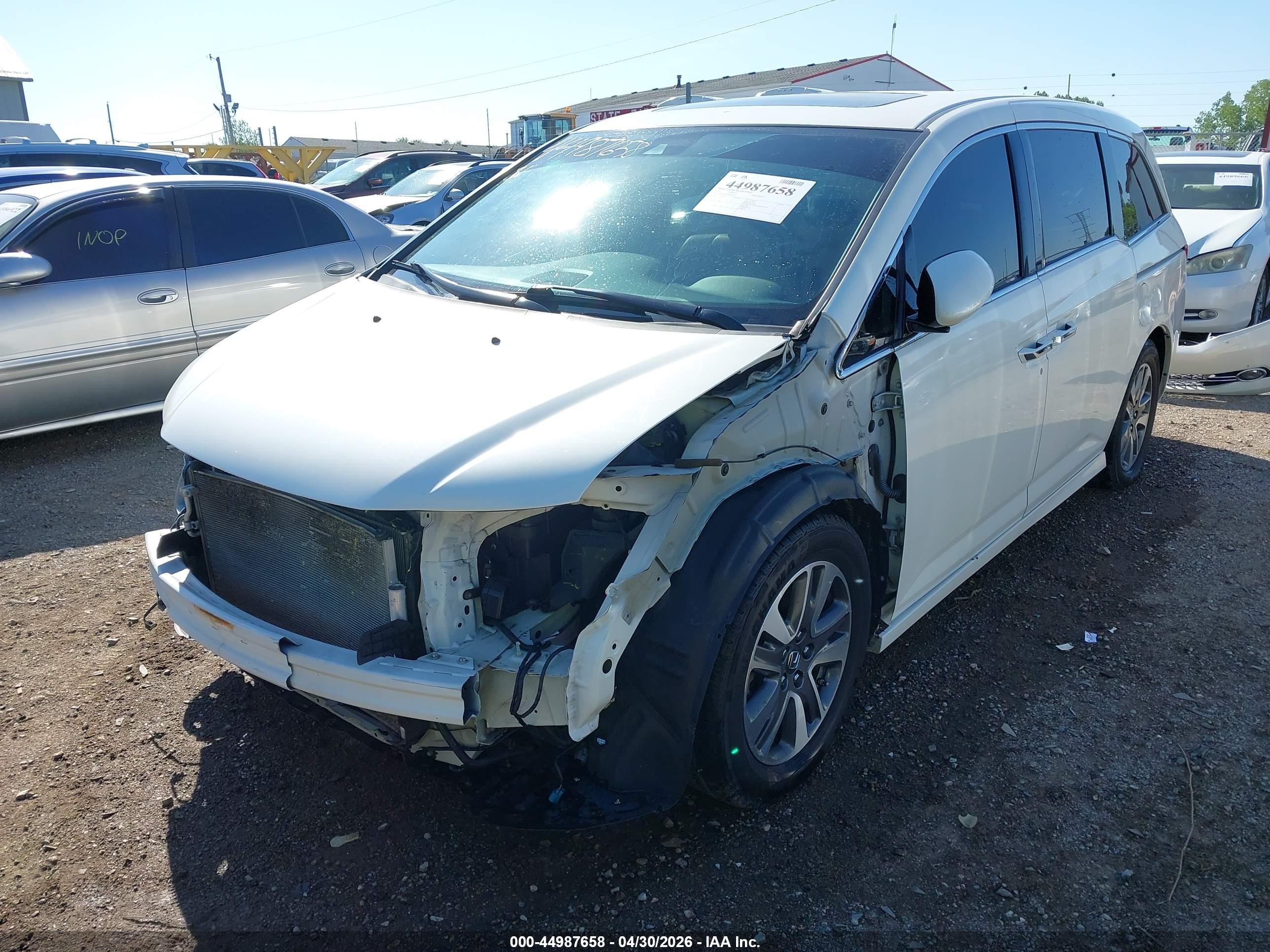 2015 Honda Odyssey Touring/touring Elite White vin: 5FNRL5H99FB045950