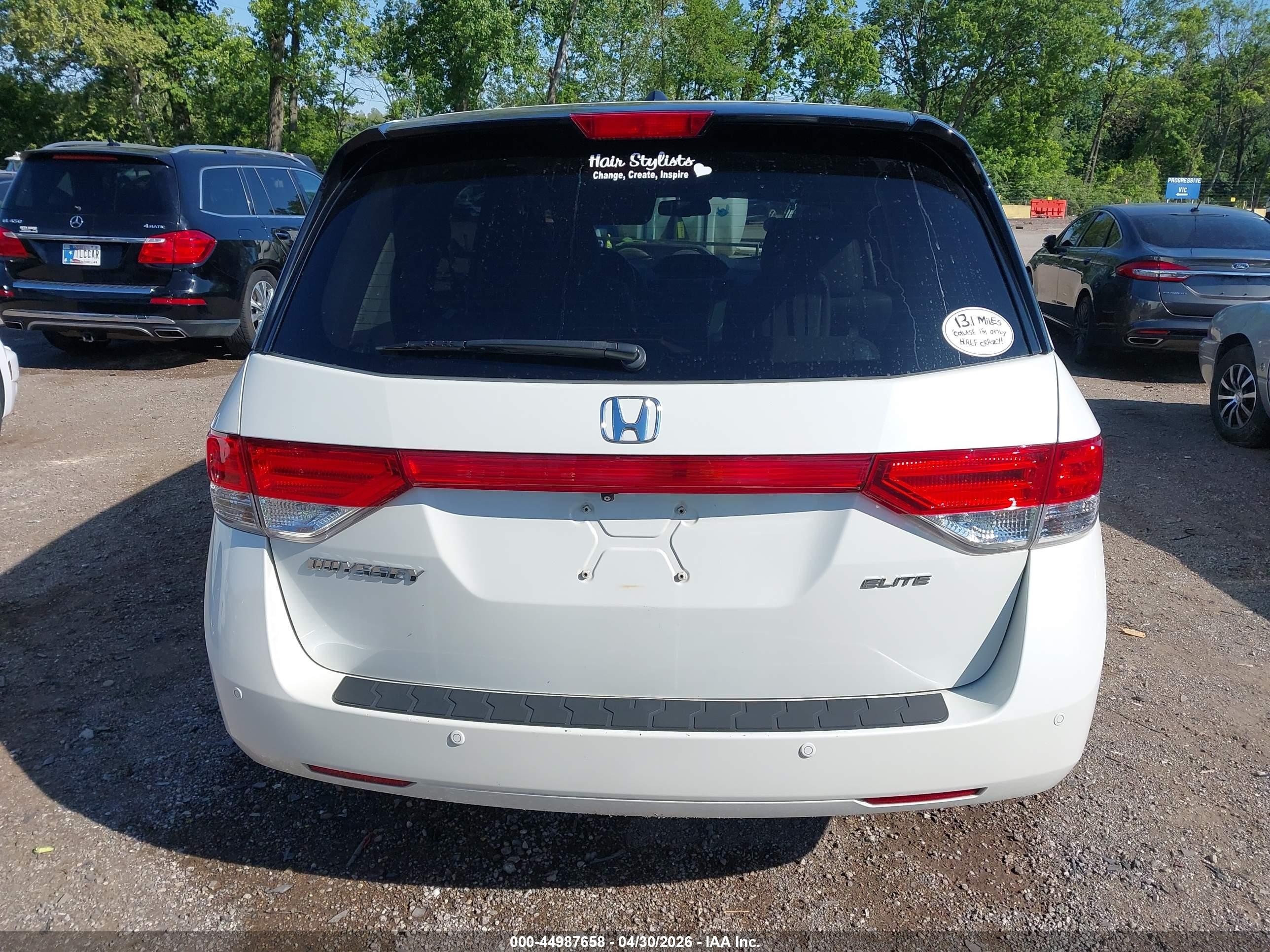 2015 Honda Odyssey Touring/touring Elite White vin: 5FNRL5H99FB045950