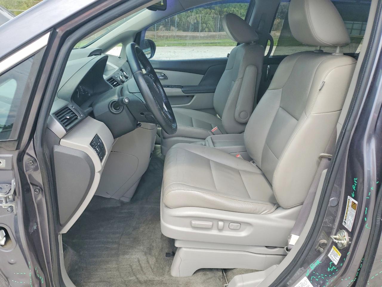 2015 Honda Odyssey Touring Gray vin: 5FNRL5H99FB056186