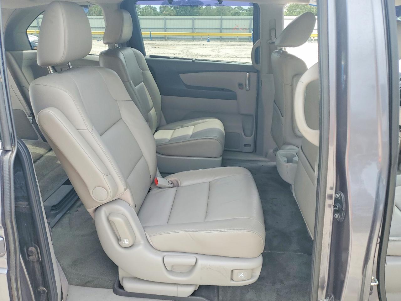 2015 Honda Odyssey Touring Gray vin: 5FNRL5H99FB056186