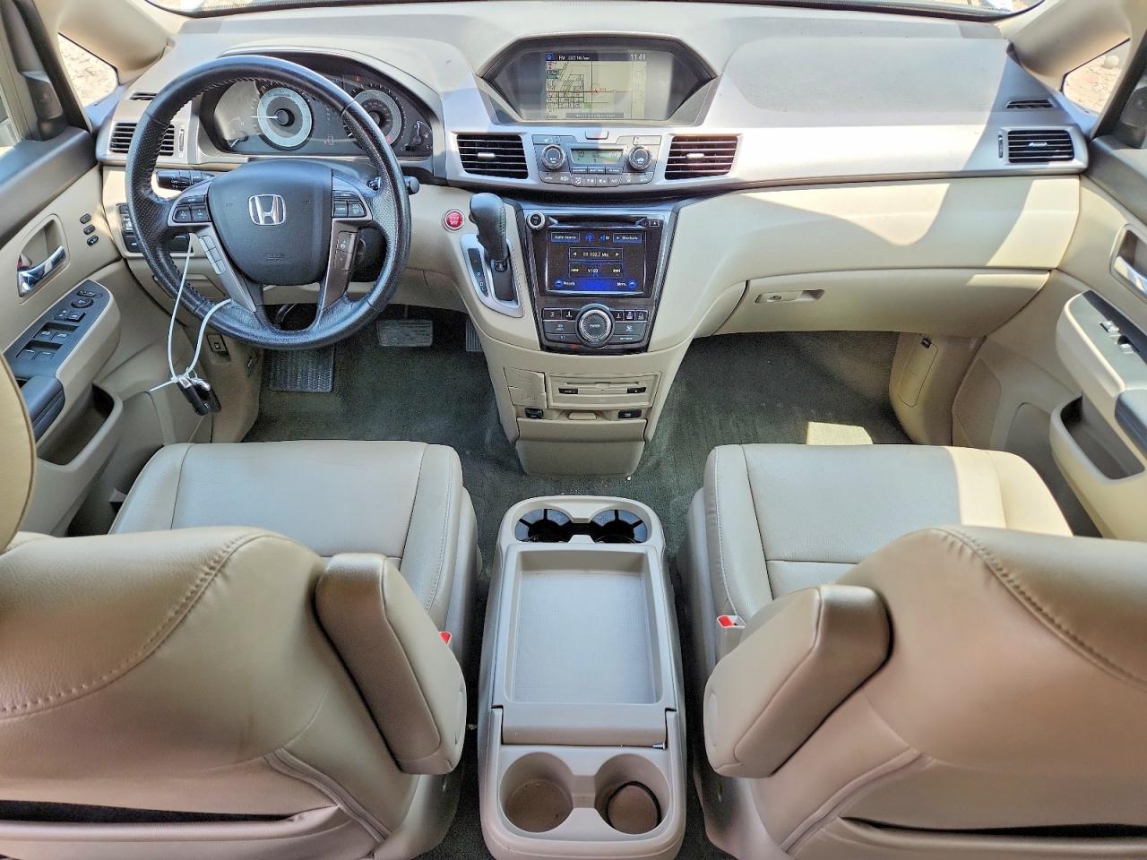 2015 Honda Odyssey Touring White vin: 5FNRL5H99FB108710