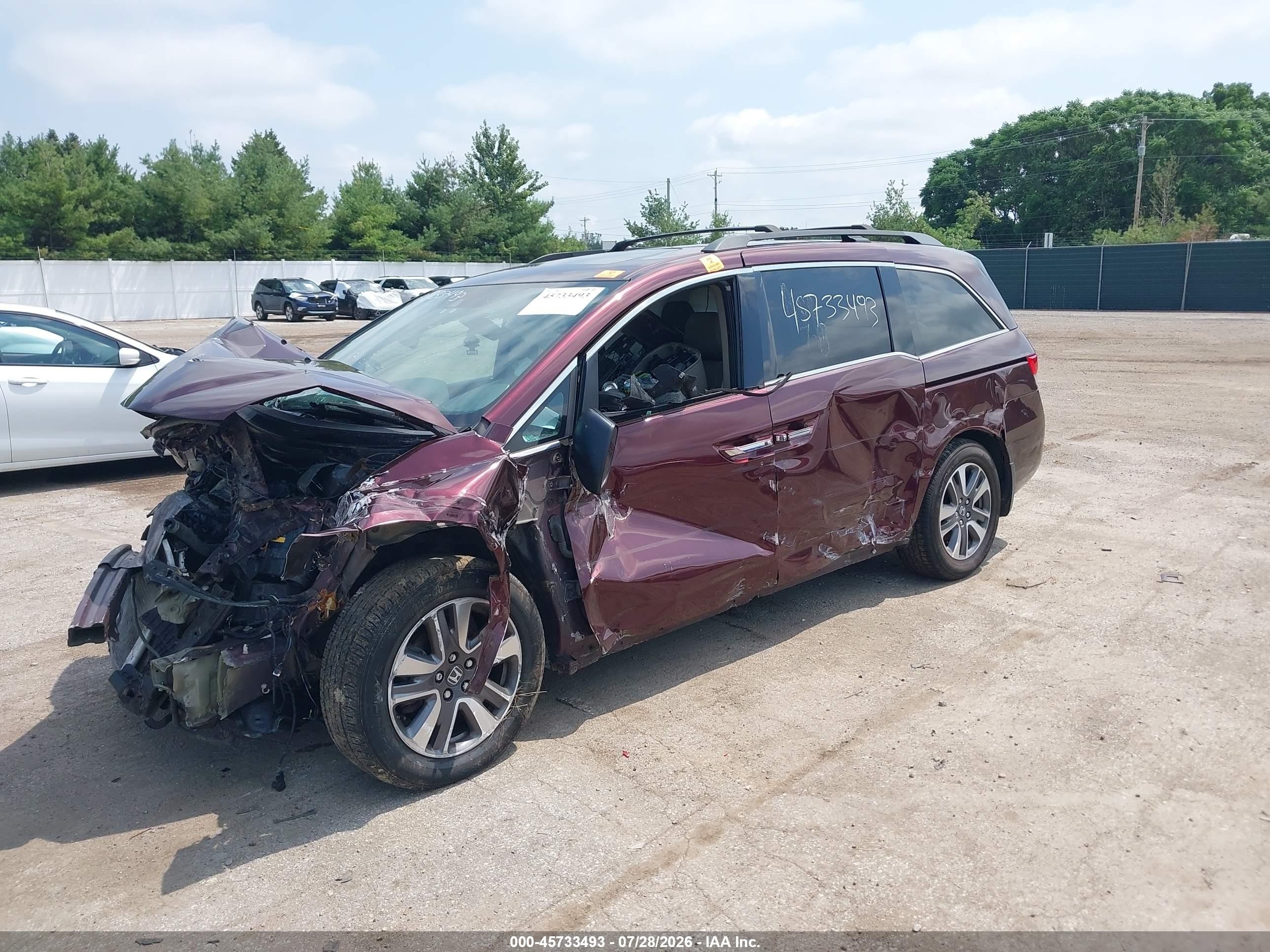 2015 Honda Odyssey Touring/touring Elite Burgundy vin: 5FNRL5H99FB108755
