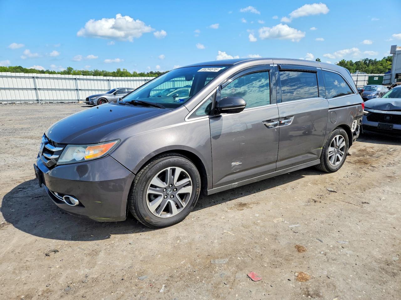 2015 Honda Odyssey Touring Gray vin: 5FNRL5H99FB112871