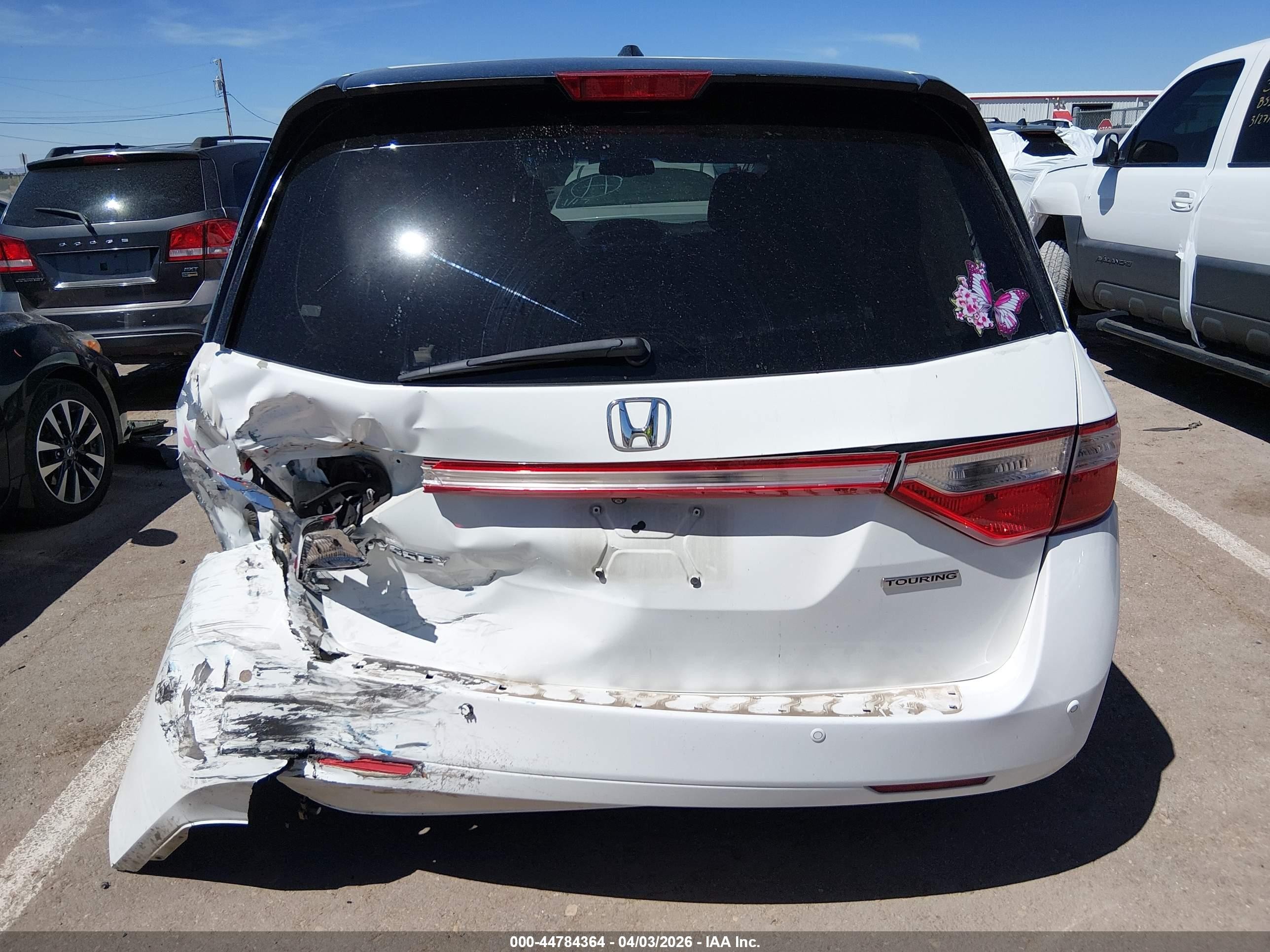 2011 Honda Odyssey Touring/touring Elite White vin: 5FNRL5H9XBB008447