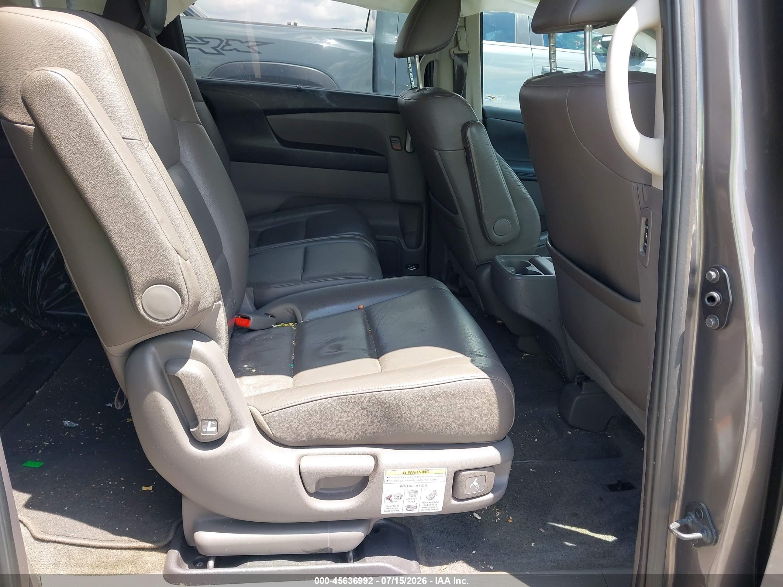 2011 Honda Odyssey Touring/touring Elite Gray vin: 5FNRL5H9XBB031923