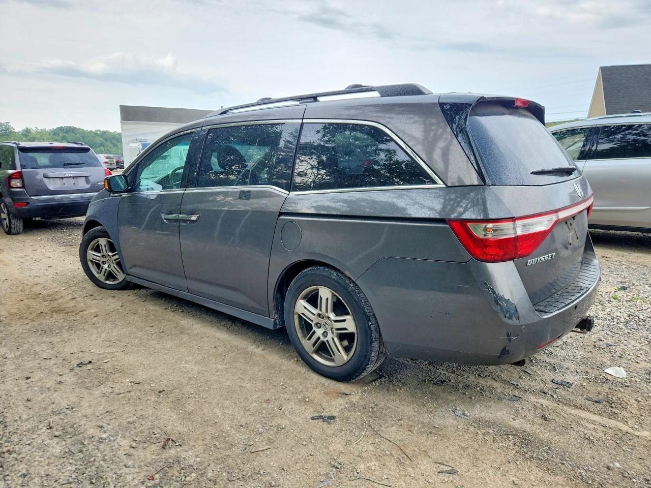 2011 Honda Odyssey Touring Угольный vin: 5FNRL5H9XBB049161