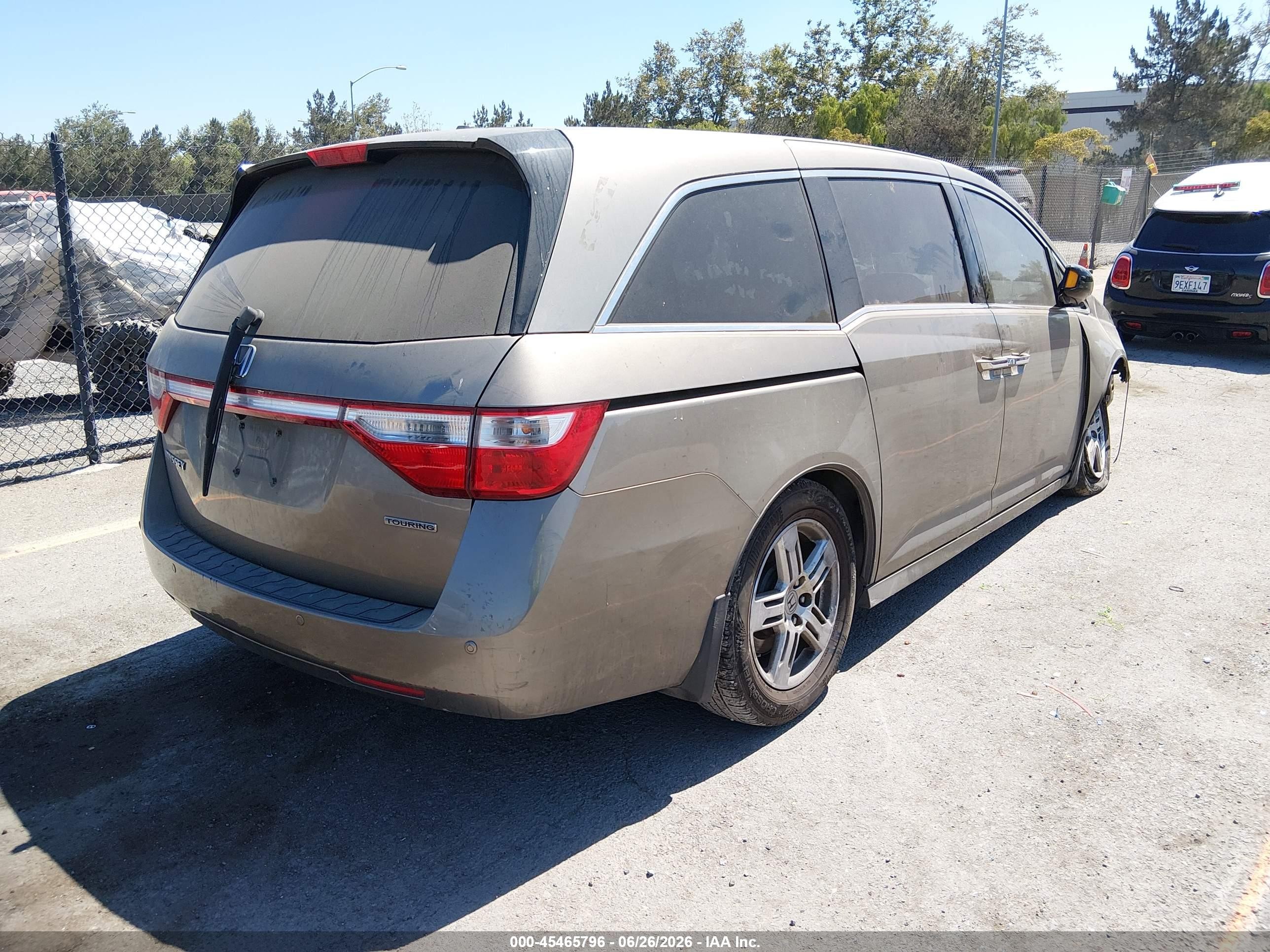 2011 Honda Odyssey Touring/touring Elite Brown vin: 5FNRL5H9XBB092852