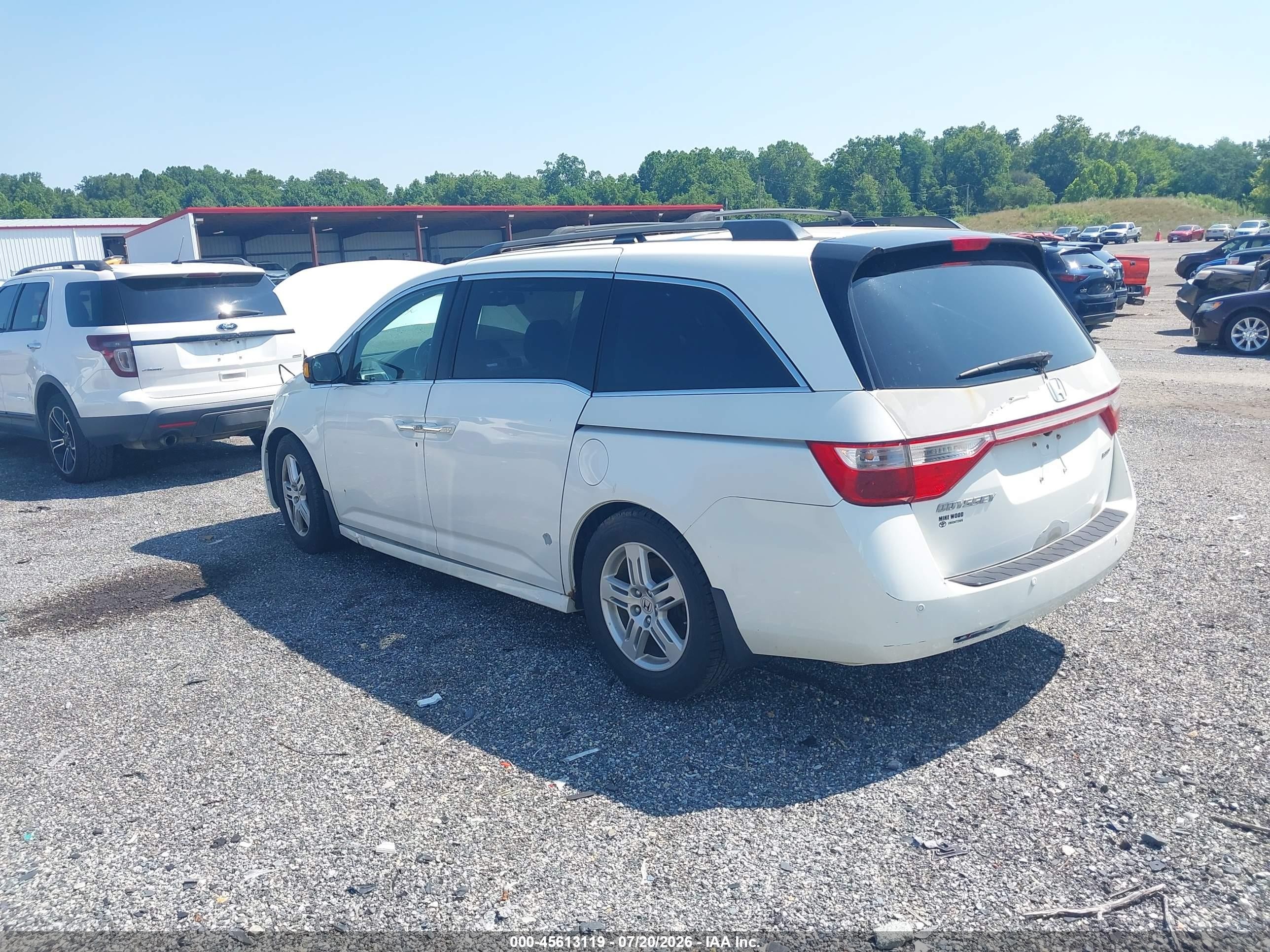2012 Honda Odyssey Touring/touring Elite White vin: 5FNRL5H9XCB050070