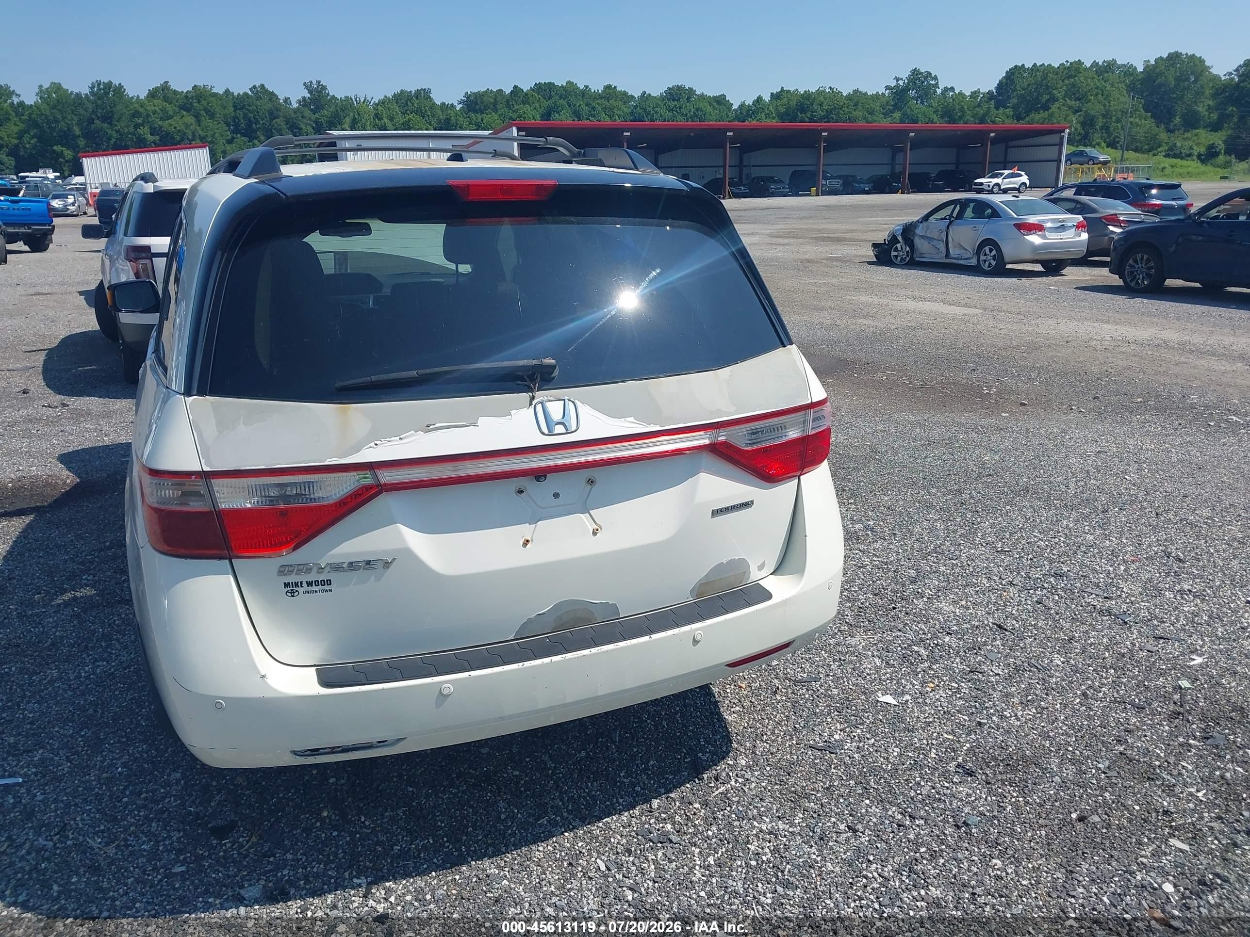 2012 Honda Odyssey Touring/touring Elite White vin: 5FNRL5H9XCB050070