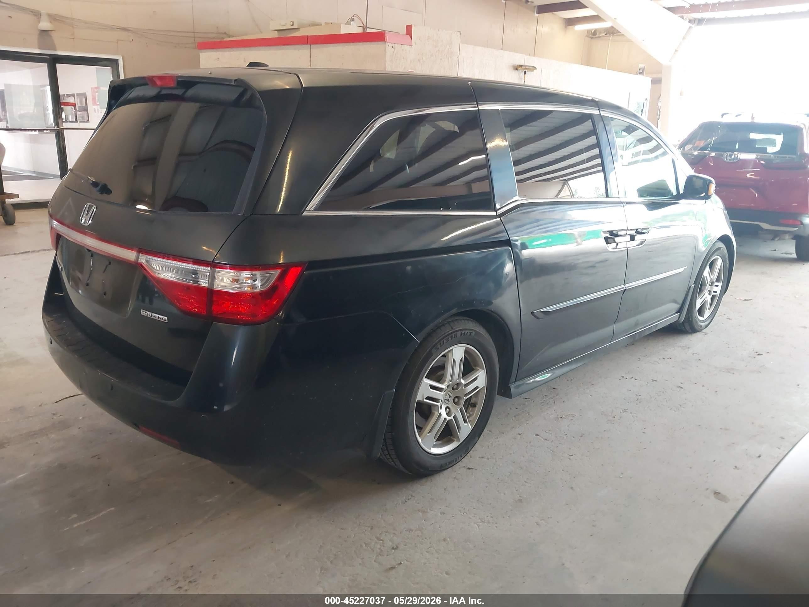 2012 Honda Odyssey Touring/touring Elite Черный vin: 5FNRL5H9XCB064146