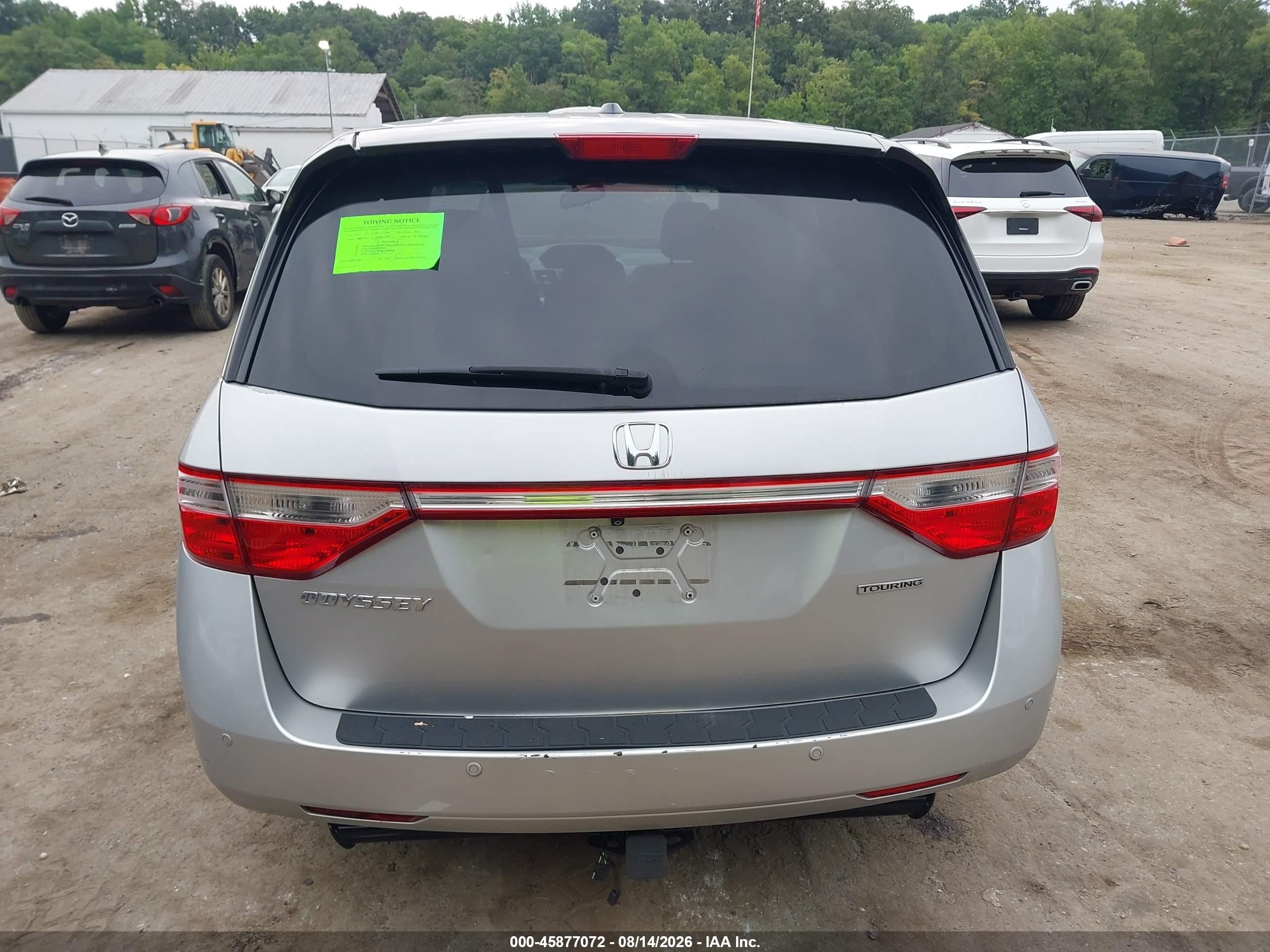 2012 Honda Odyssey Touring/touring Elite Silver vin: 5FNRL5H9XCB109912