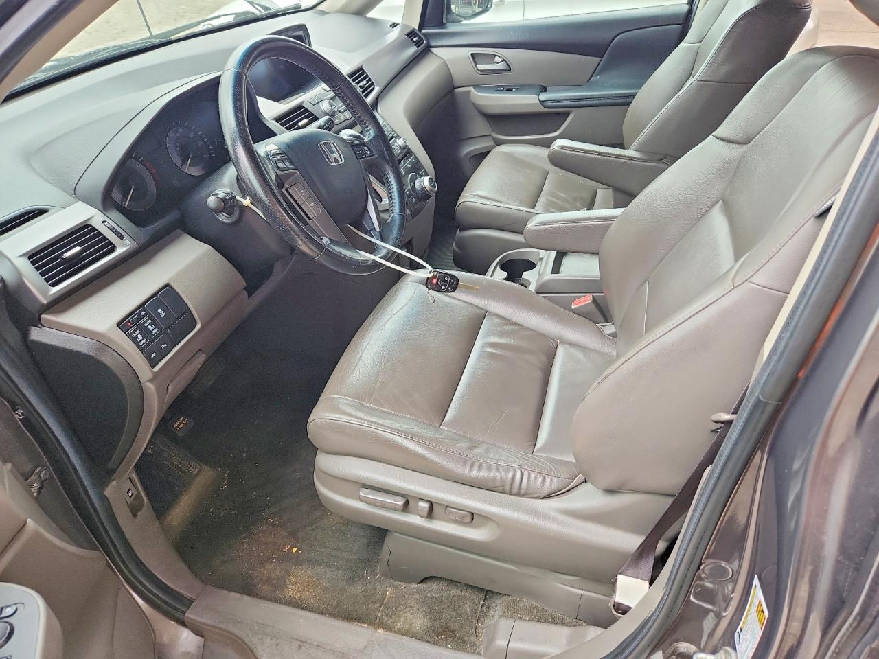 2012 Honda Odyssey Touring Silver vin: 5FNRL5H9XCB120795
