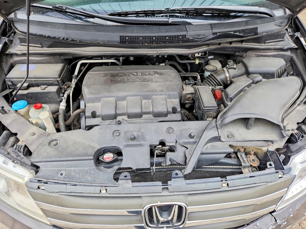 2012 Honda Odyssey Touring Silver vin: 5FNRL5H9XCB120795