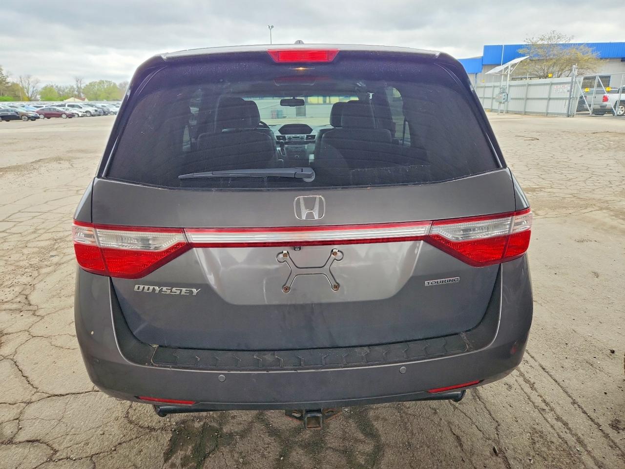 2012 Honda Odyssey Touring Silver vin: 5FNRL5H9XCB120795