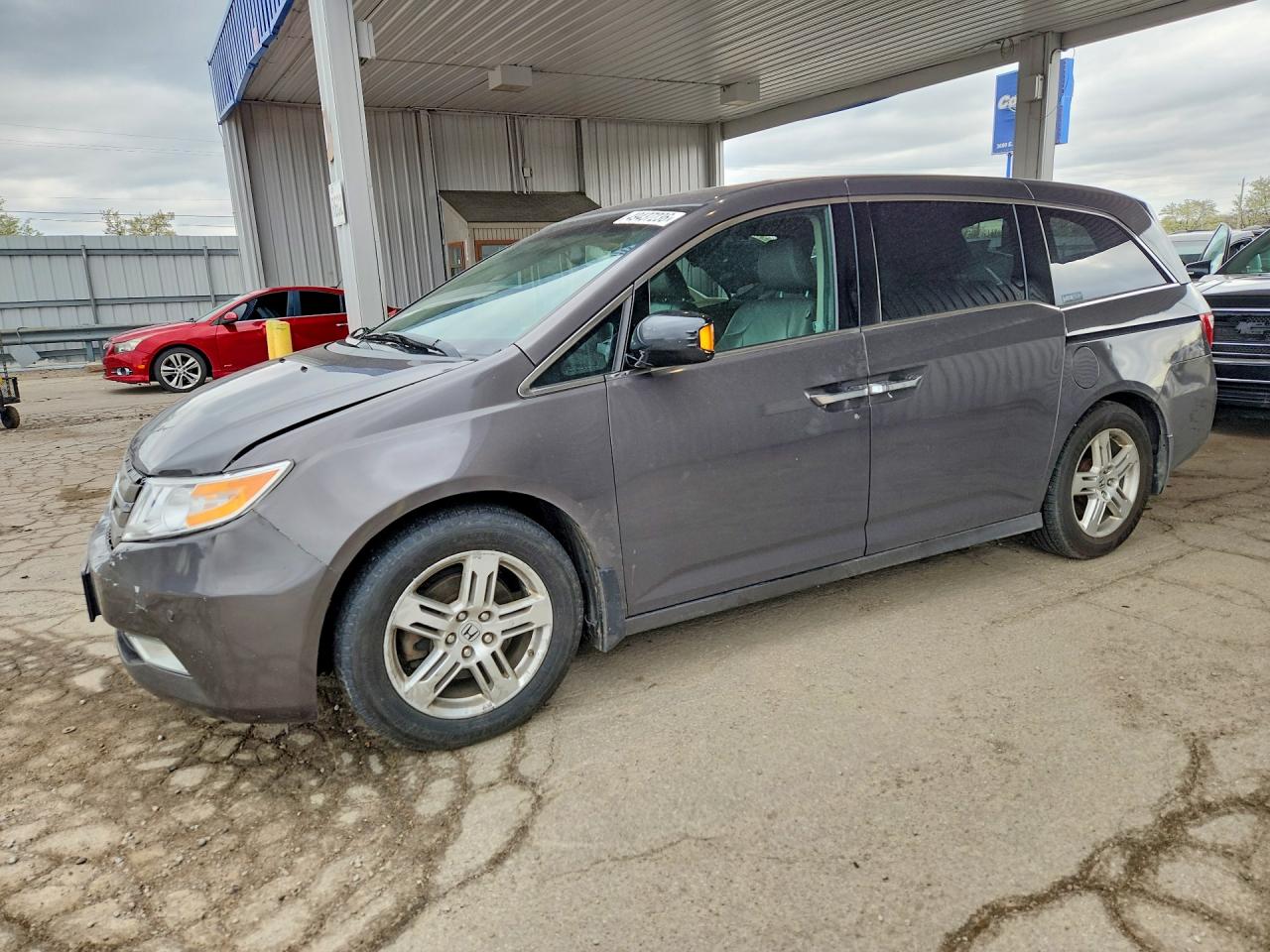 2012 Honda Odyssey Touring Silver vin: 5FNRL5H9XCB120795