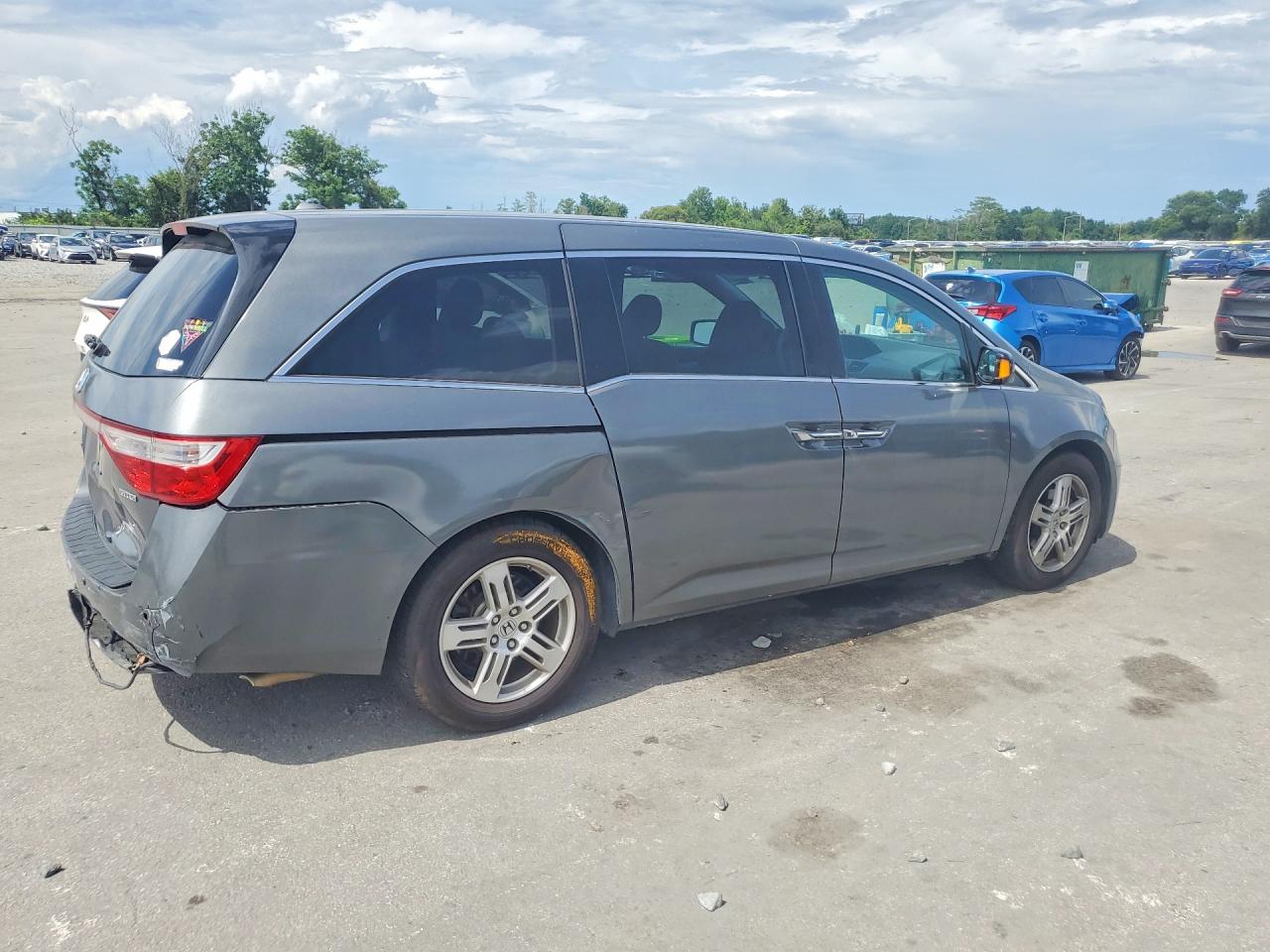 2013 Honda Odyssey Touring Серый vin: 5FNRL5H9XDB009987