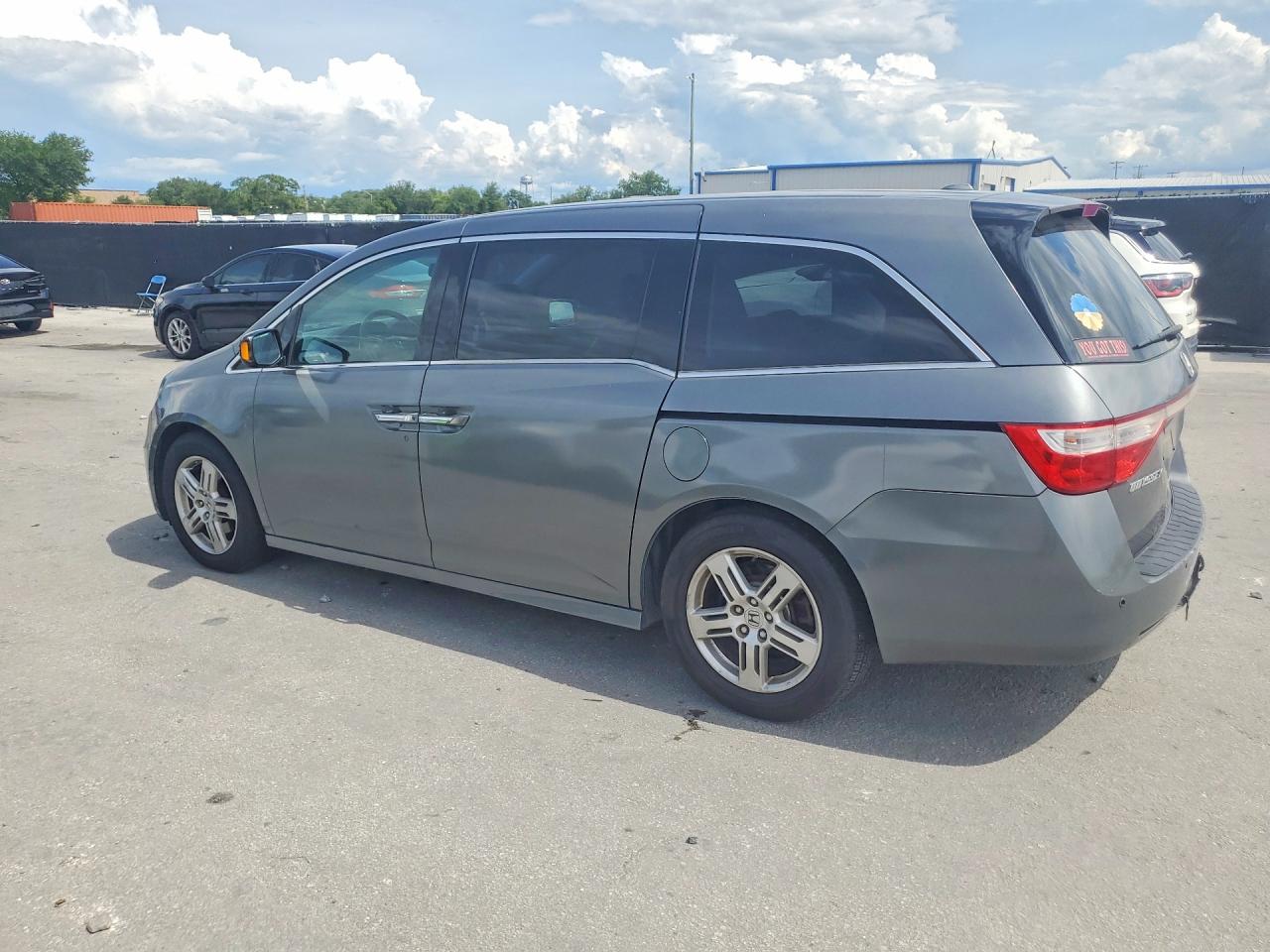 2013 Honda Odyssey Touring Серый vin: 5FNRL5H9XDB009987