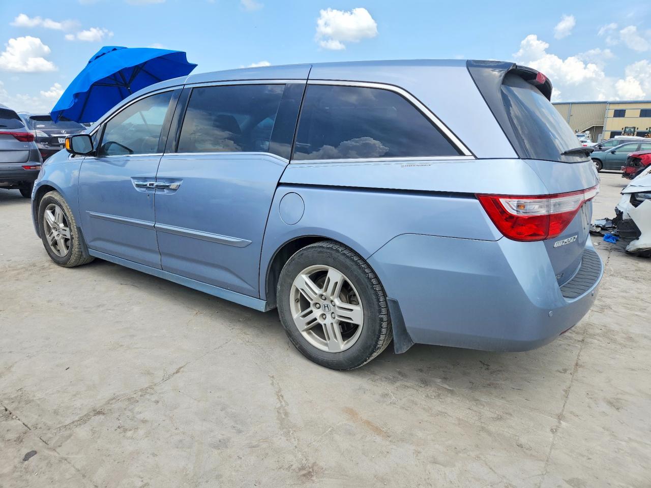 2013 Honda Odyssey Touring Blue vin: 5FNRL5H9XDB015420