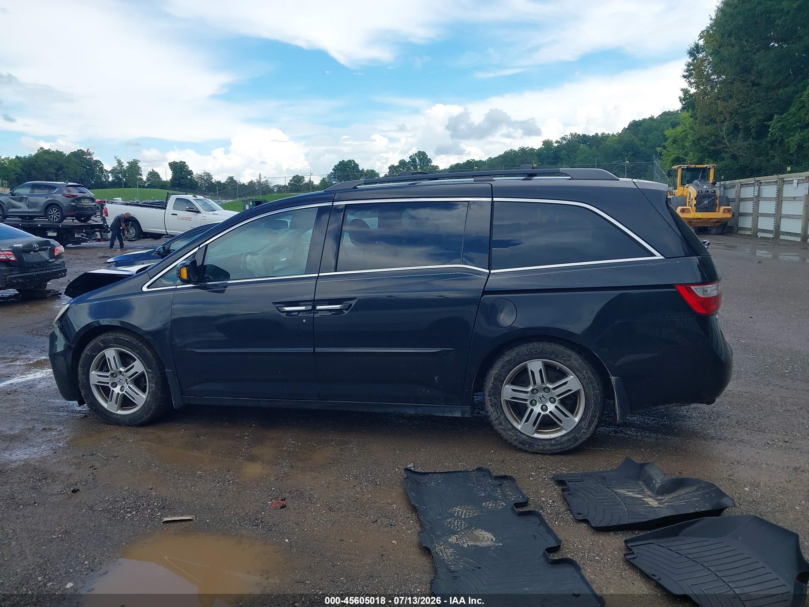 2013 Honda Odyssey Touring/touring Elite Black vin: 5FNRL5H9XDB022996