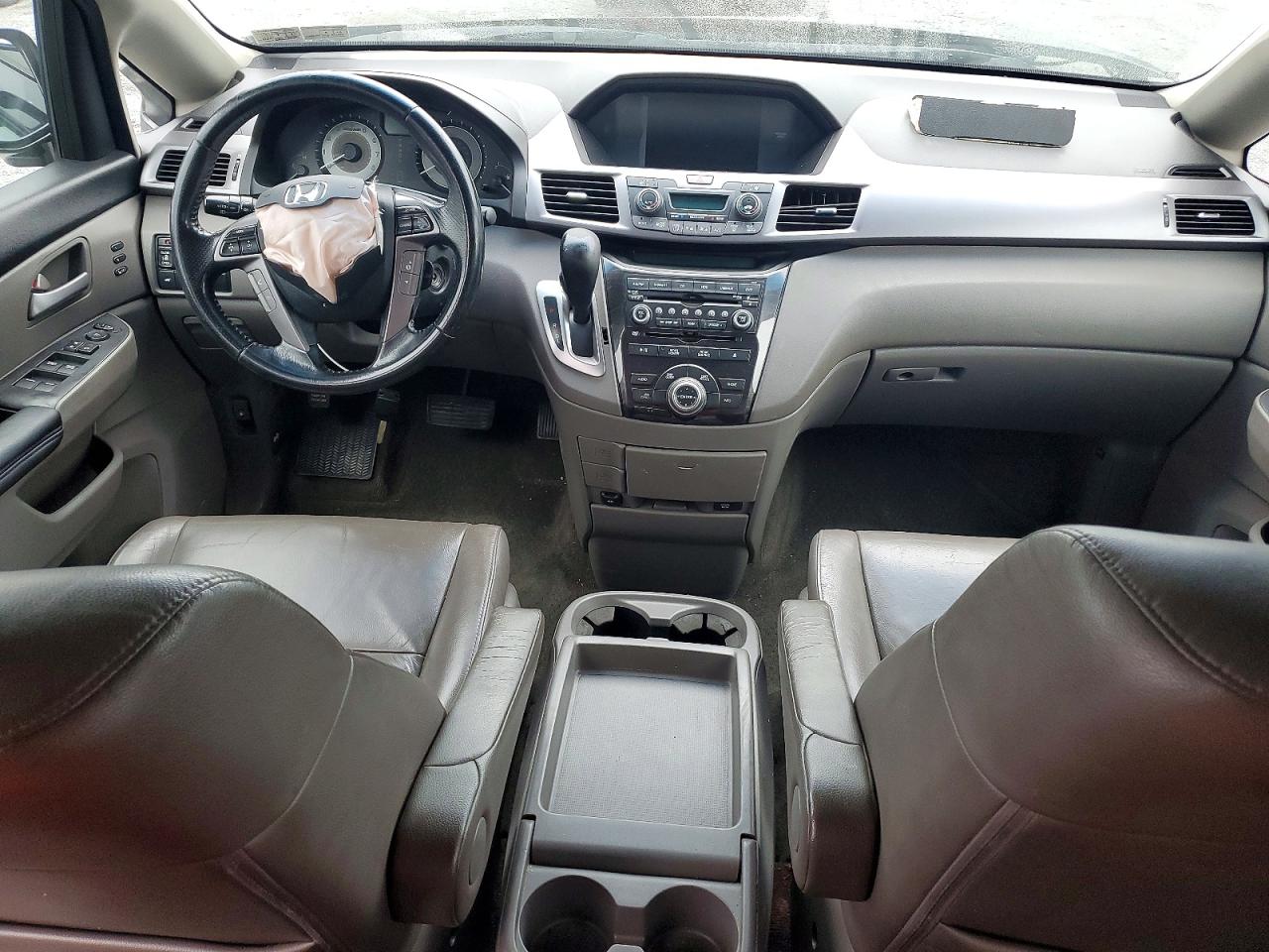 2013 Honda Odyssey Touring Black vin: 5FNRL5H9XDB045050