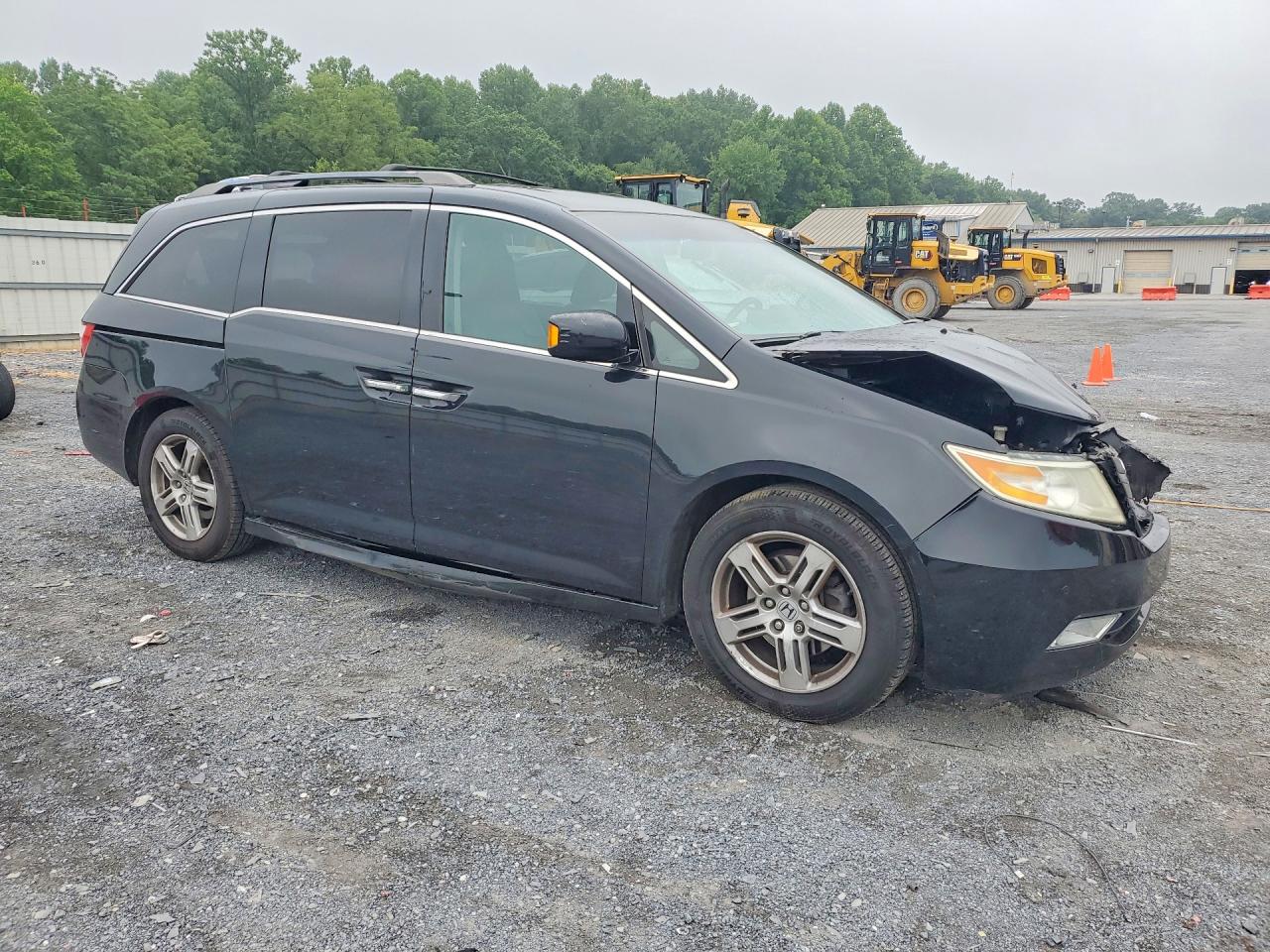 2013 Honda Odyssey Touring Black vin: 5FNRL5H9XDB045050
