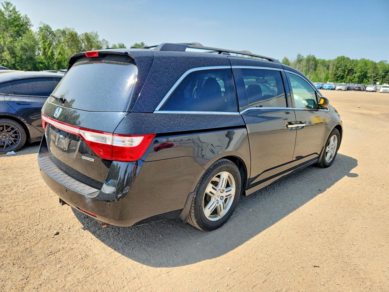 2013 Honda Odyssey Touring Black vin: 5FNRL5H9XDB503413