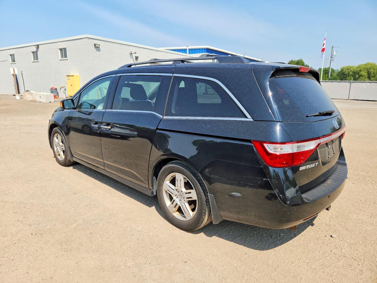 2013 Honda Odyssey Touring Black vin: 5FNRL5H9XDB503413