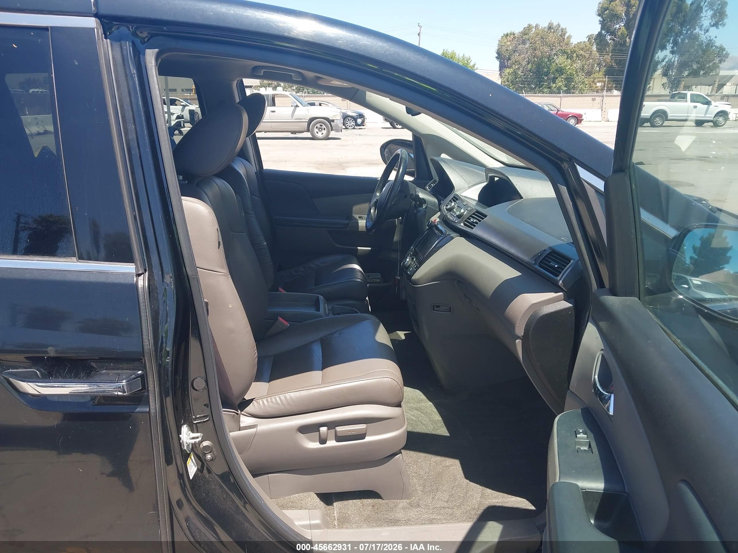 2014 Honda Odyssey Touring/touring Elite Black vin: 5FNRL5H9XEB031523