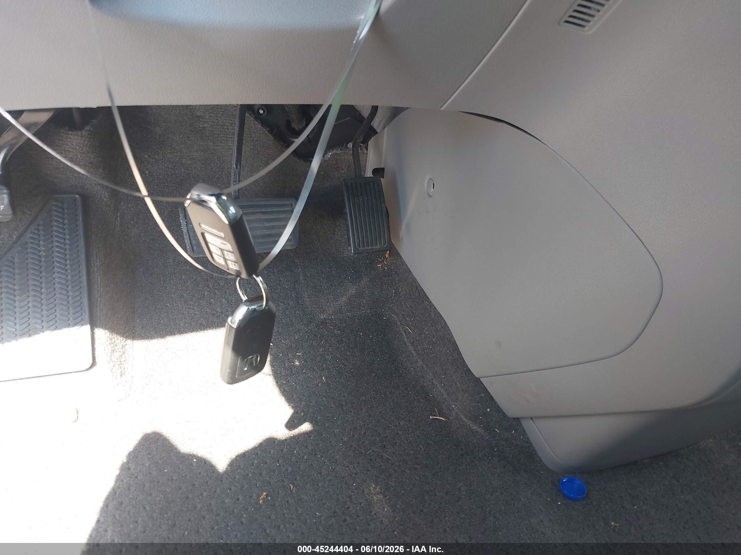 2014 Honda Odyssey Touring/touring Elite Silver vin: 5FNRL5H9XEB077370