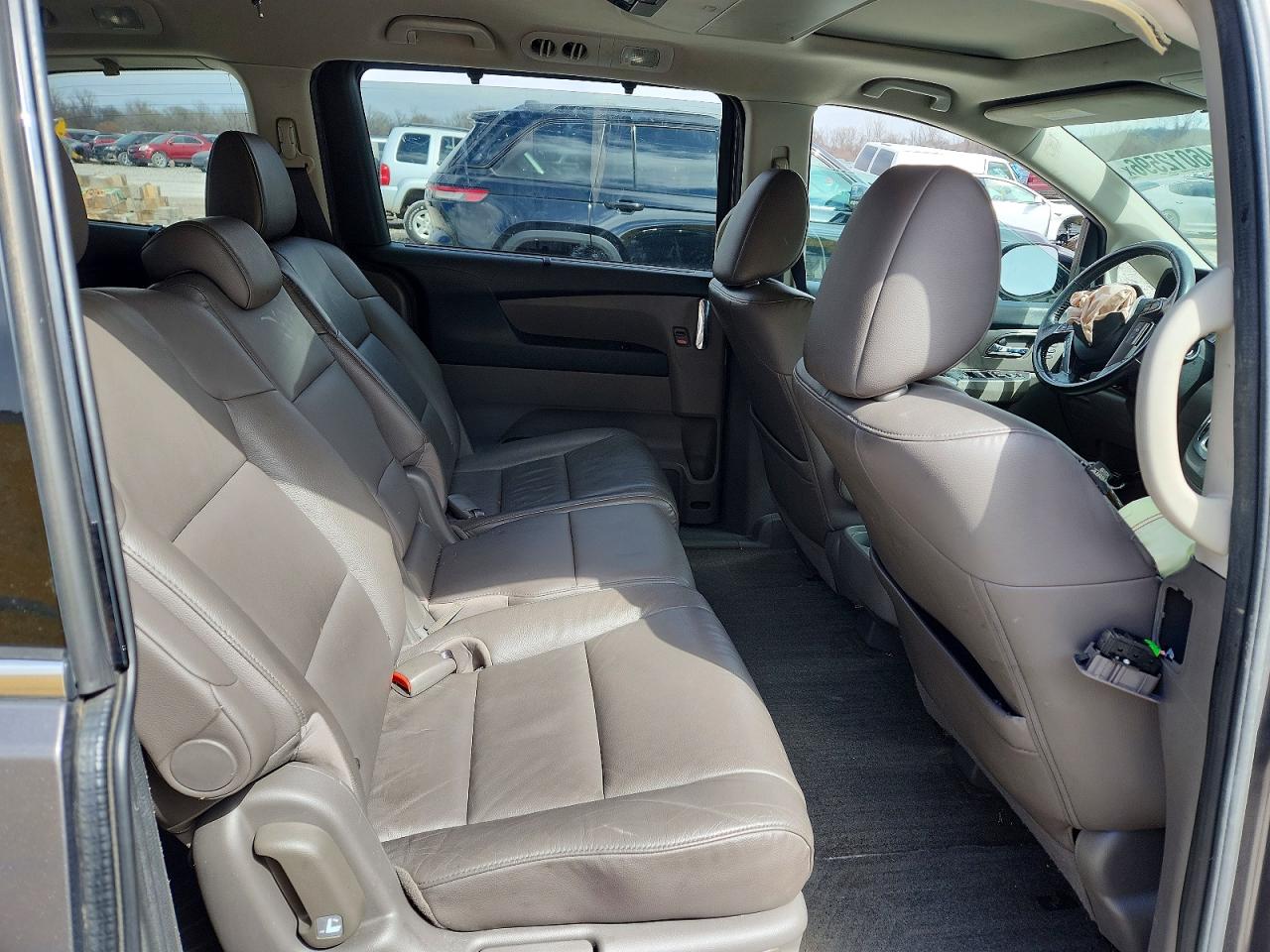 2014 Honda Odyssey Touring Gray vin: 5FNRL5H9XEB093195