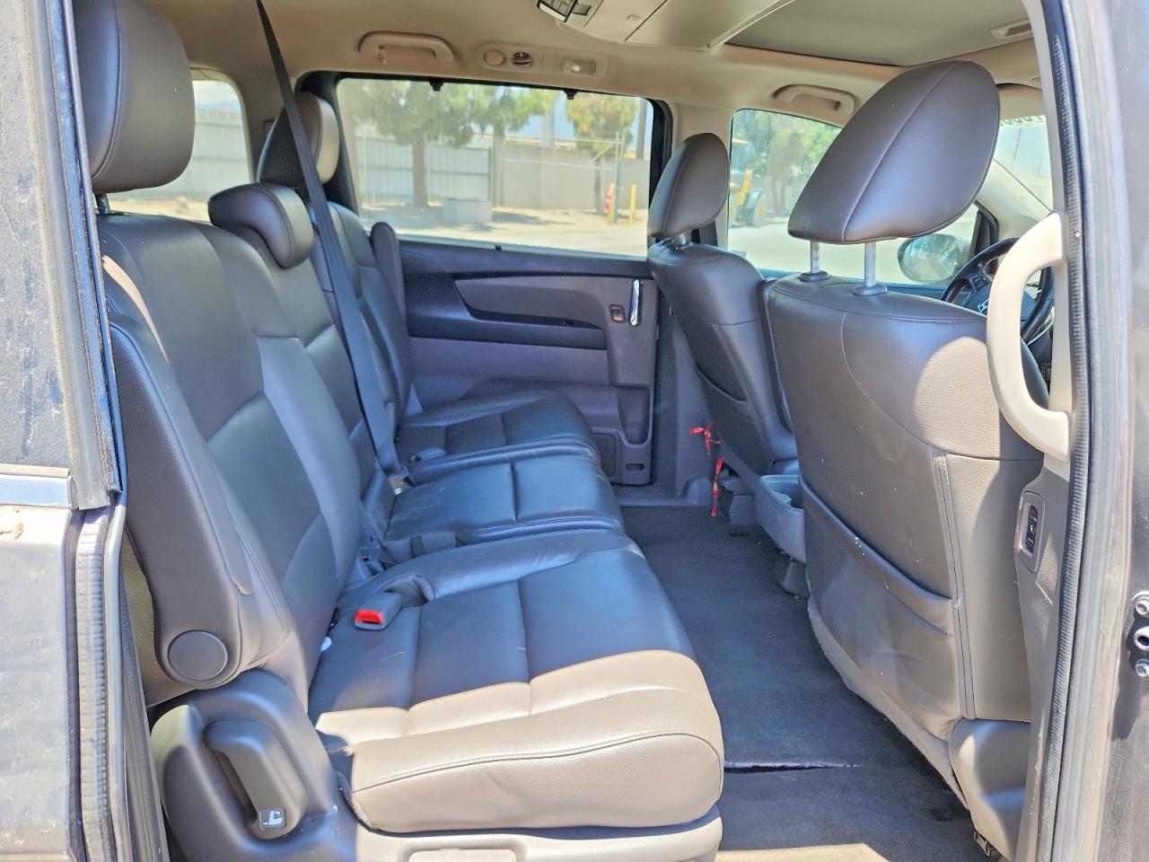 2014 Honda Odyssey Touring/touring Elite Charcoal vin: 5FNRL5H9XEB093231