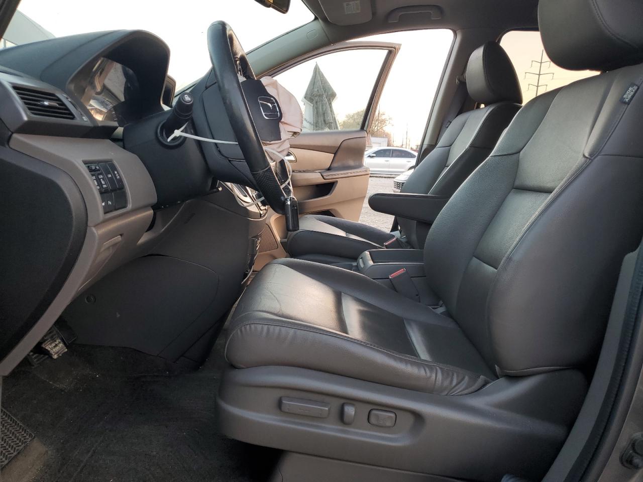 2014 Honda Odyssey Touring Gray vin: 5FNRL5H9XEB106205