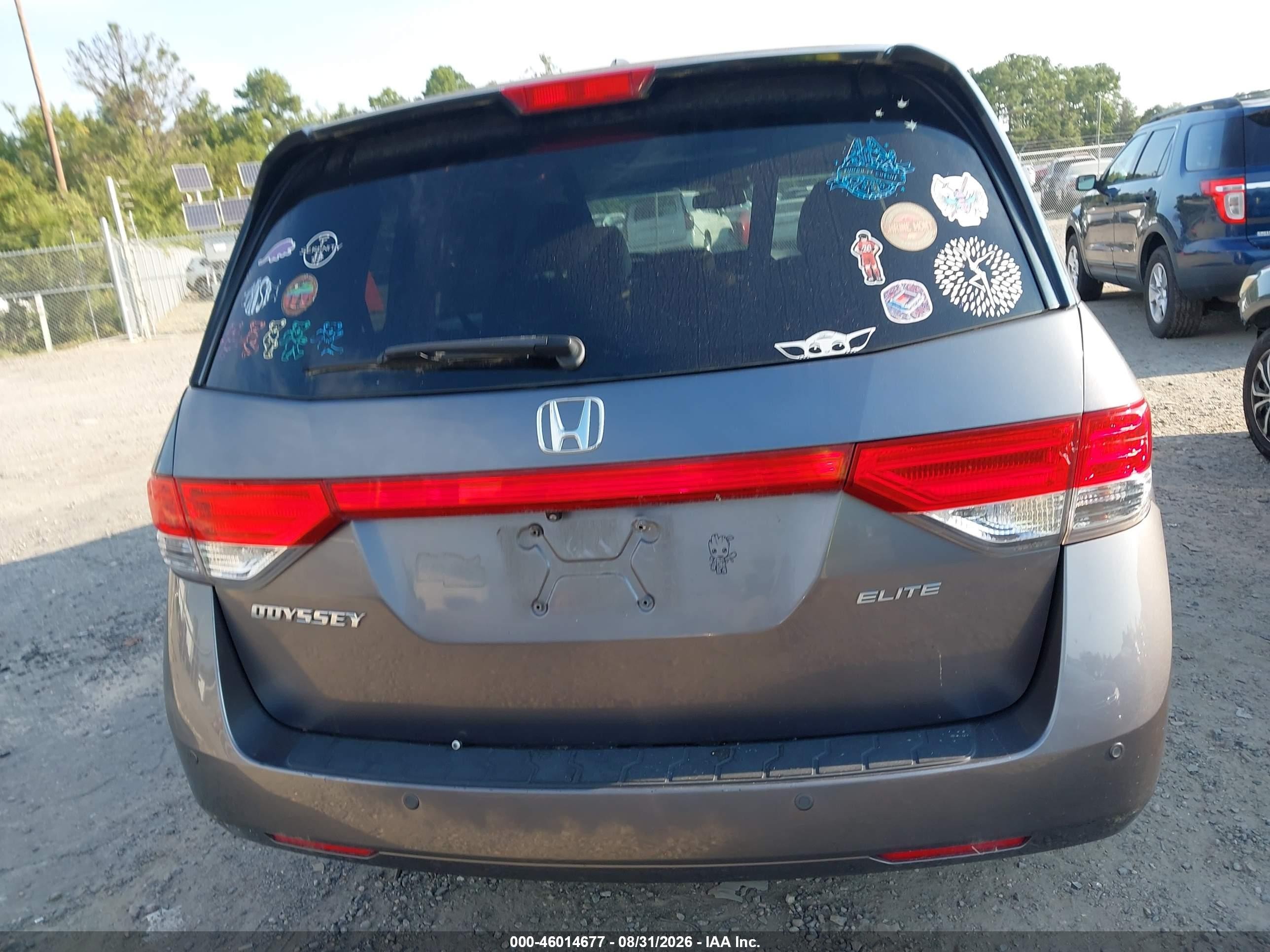 2015 Honda Odyssey Touring/touring Elite Gray vin: 5FNRL5H9XFB037940