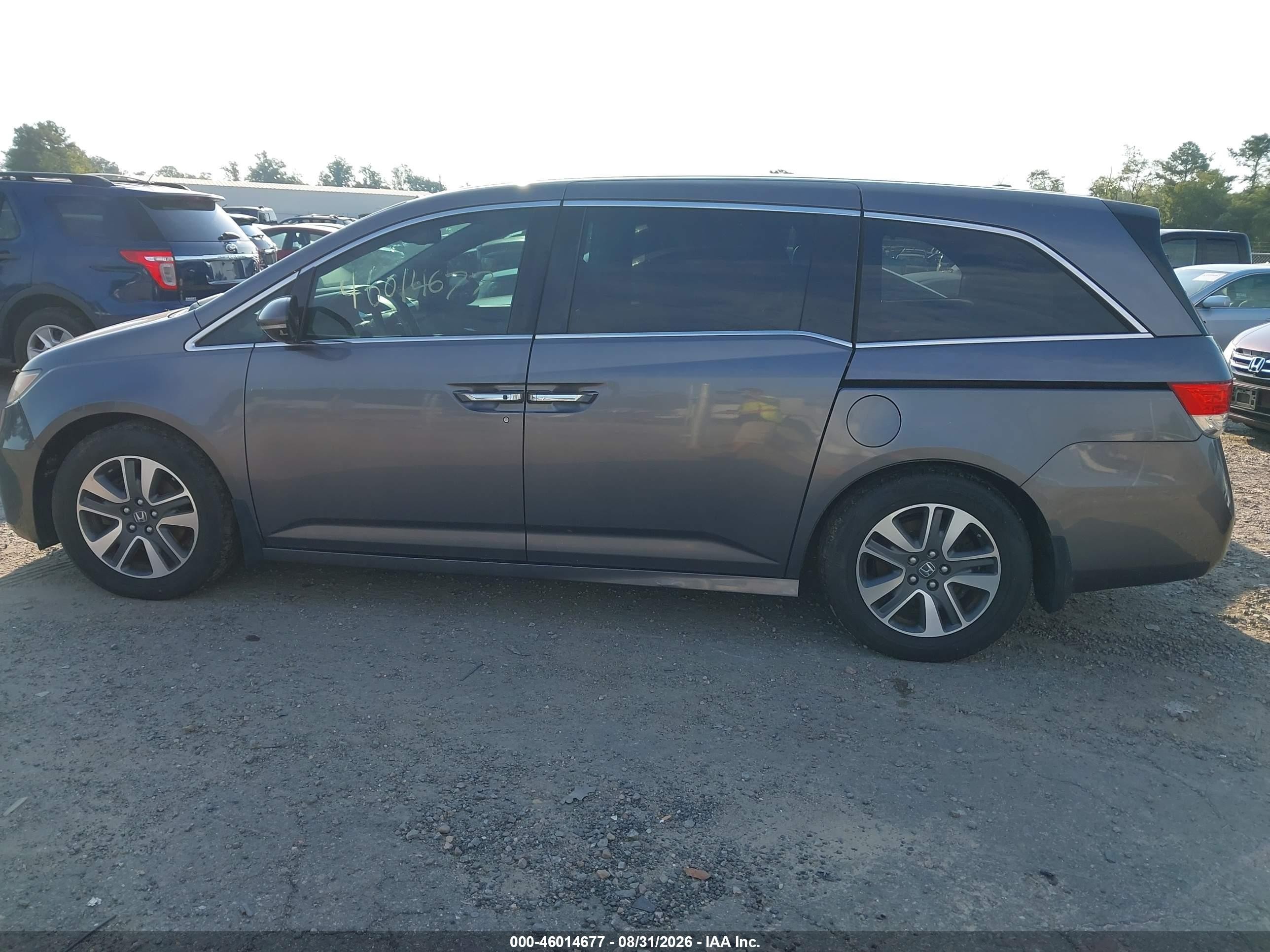 2015 Honda Odyssey Touring/touring Elite Gray vin: 5FNRL5H9XFB037940