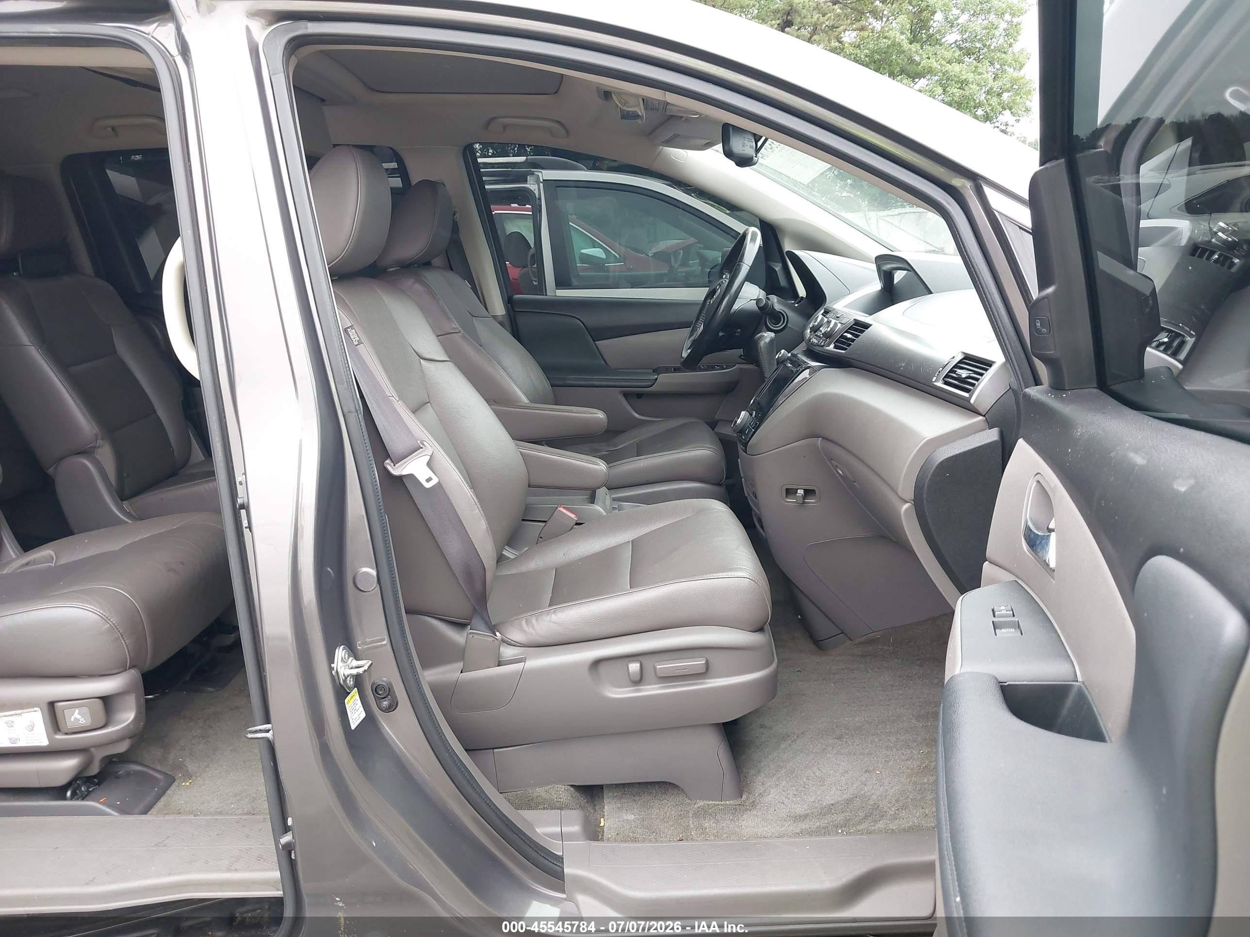2015 Honda Odyssey Touring/touring Elite Gray vin: 5FNRL5H9XFB062496