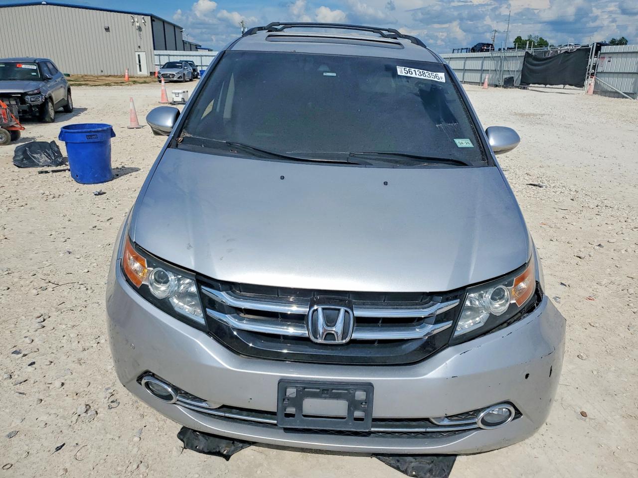 2015 Honda Odyssey Touring Silver vin: 5FNRL5H9XFB086328