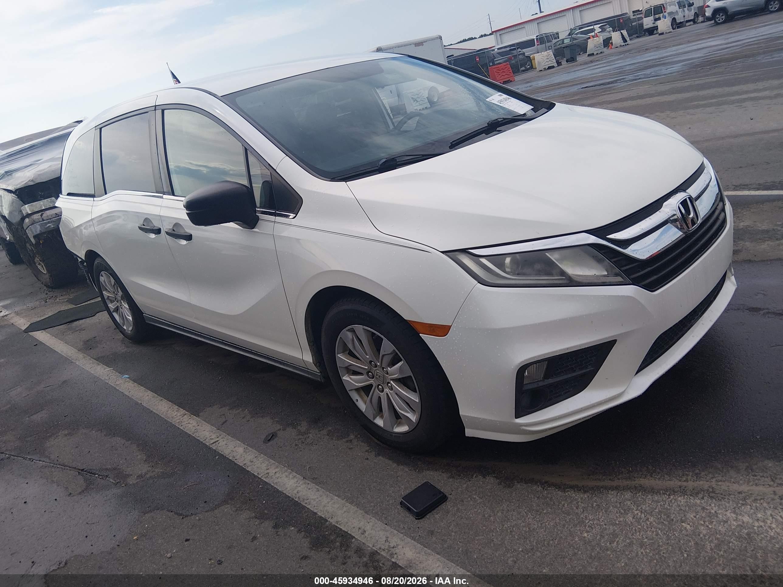 2019 Honda Odyssey Lx White vin: 5FNRL6H26KB041812