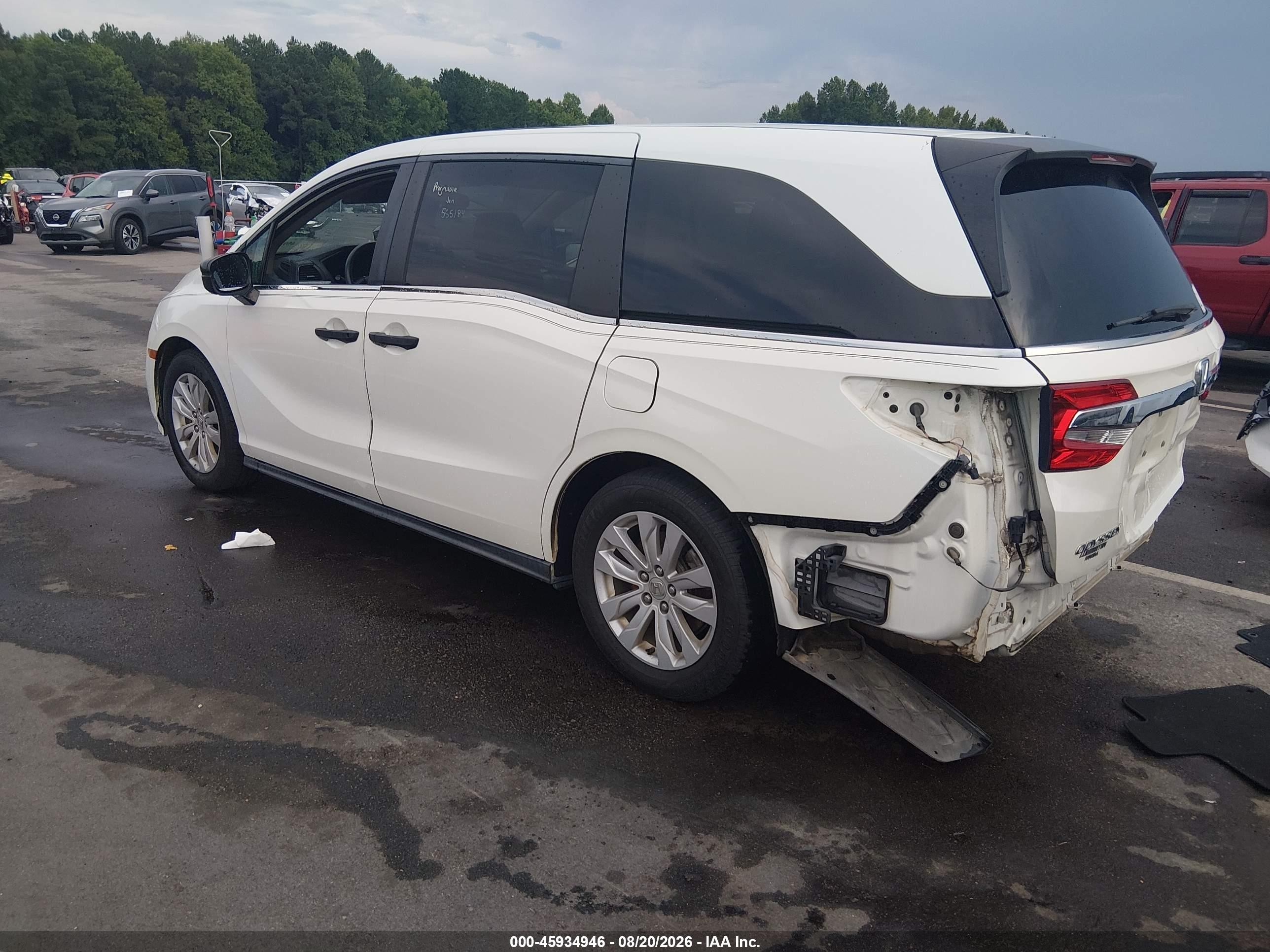 2019 Honda Odyssey Lx White vin: 5FNRL6H26KB041812