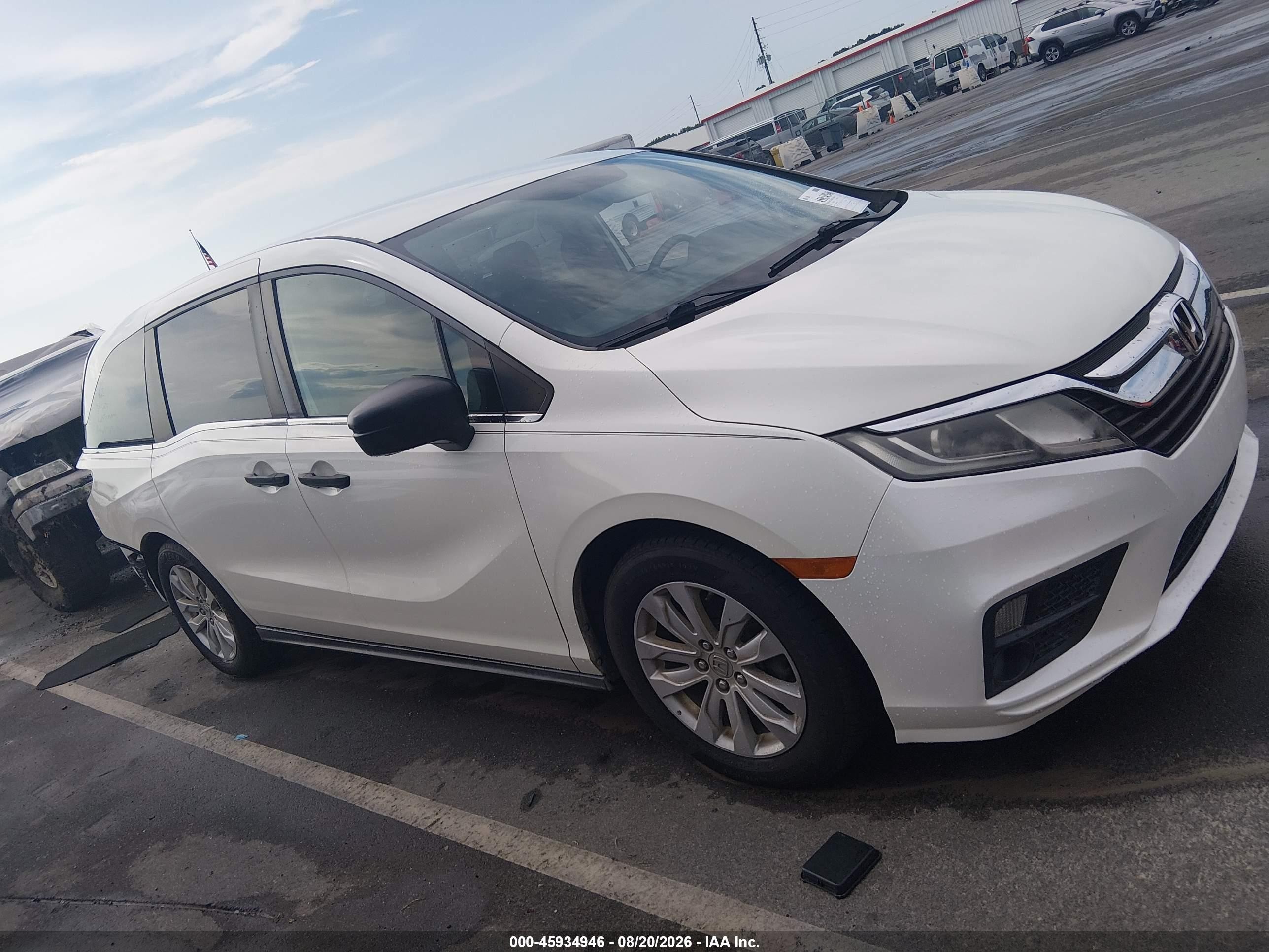 2019 Honda Odyssey Lx White vin: 5FNRL6H26KB041812