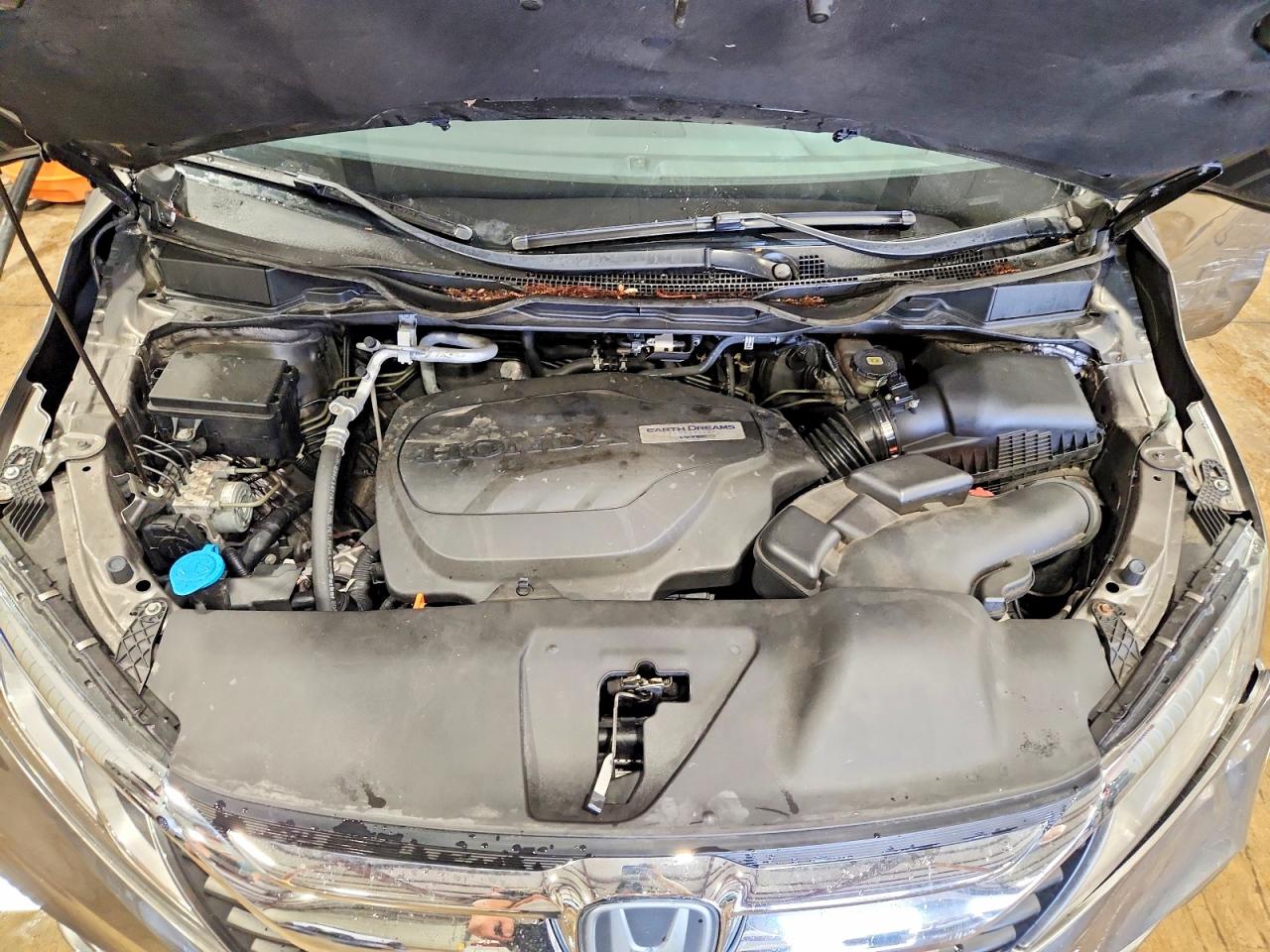 2018 Honda Odyssey Ex Gray vin: 5FNRL6H54JB081461