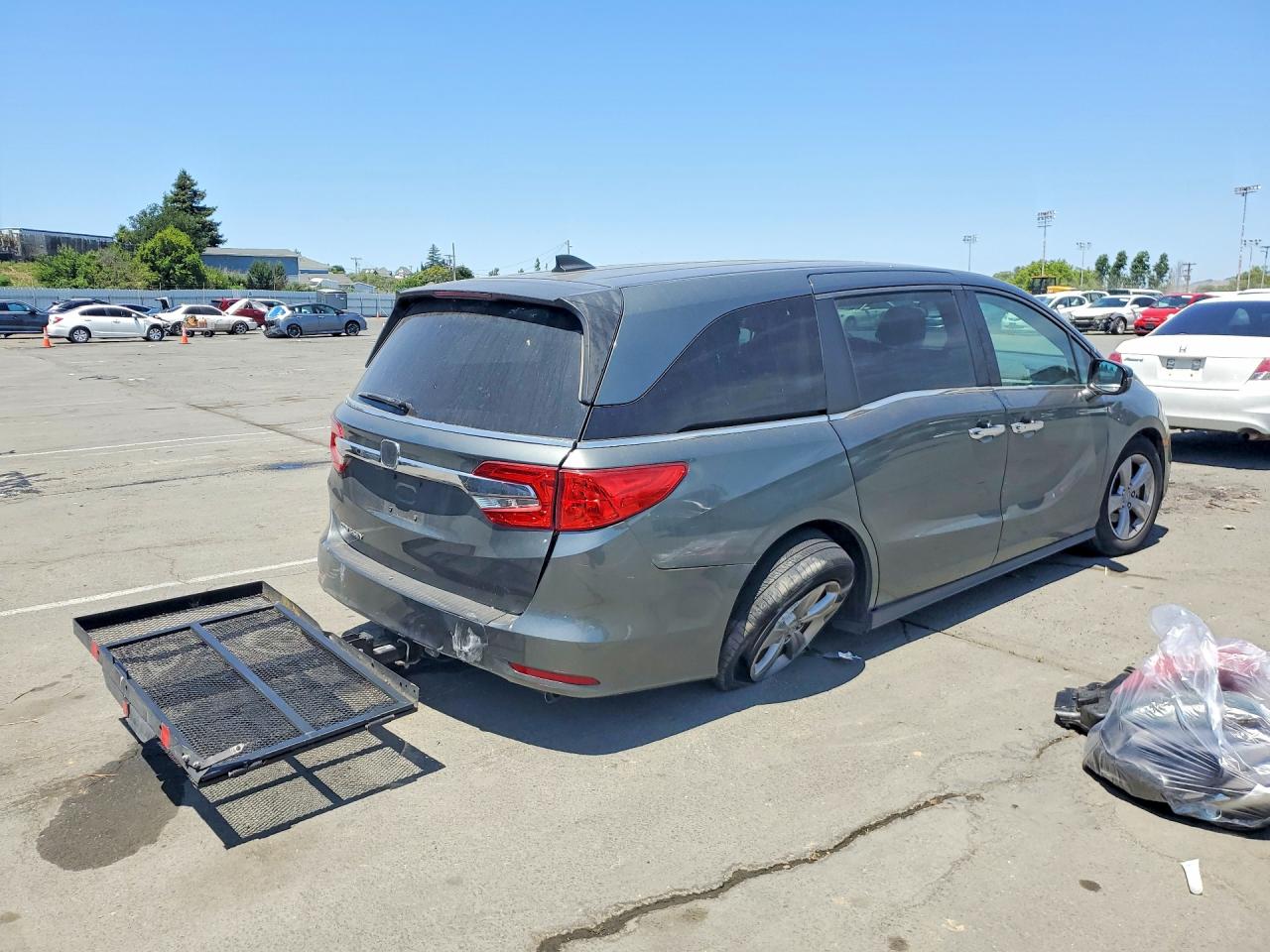 2019 Honda Odyssey Ex Gray vin: 5FNRL6H56KB011591