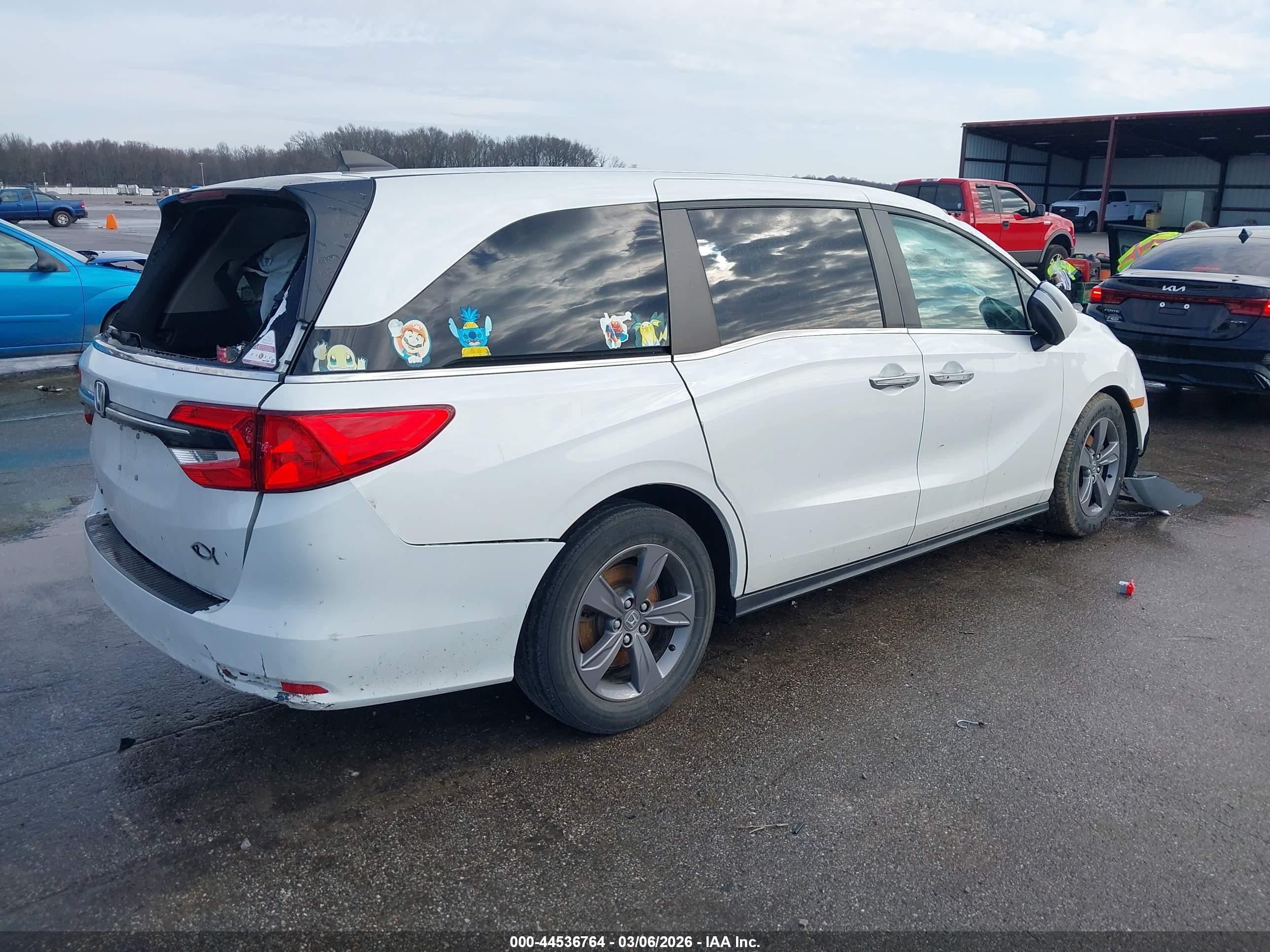 2021 Honda Odyssey Ex White vin: 5FNRL6H59MB031496