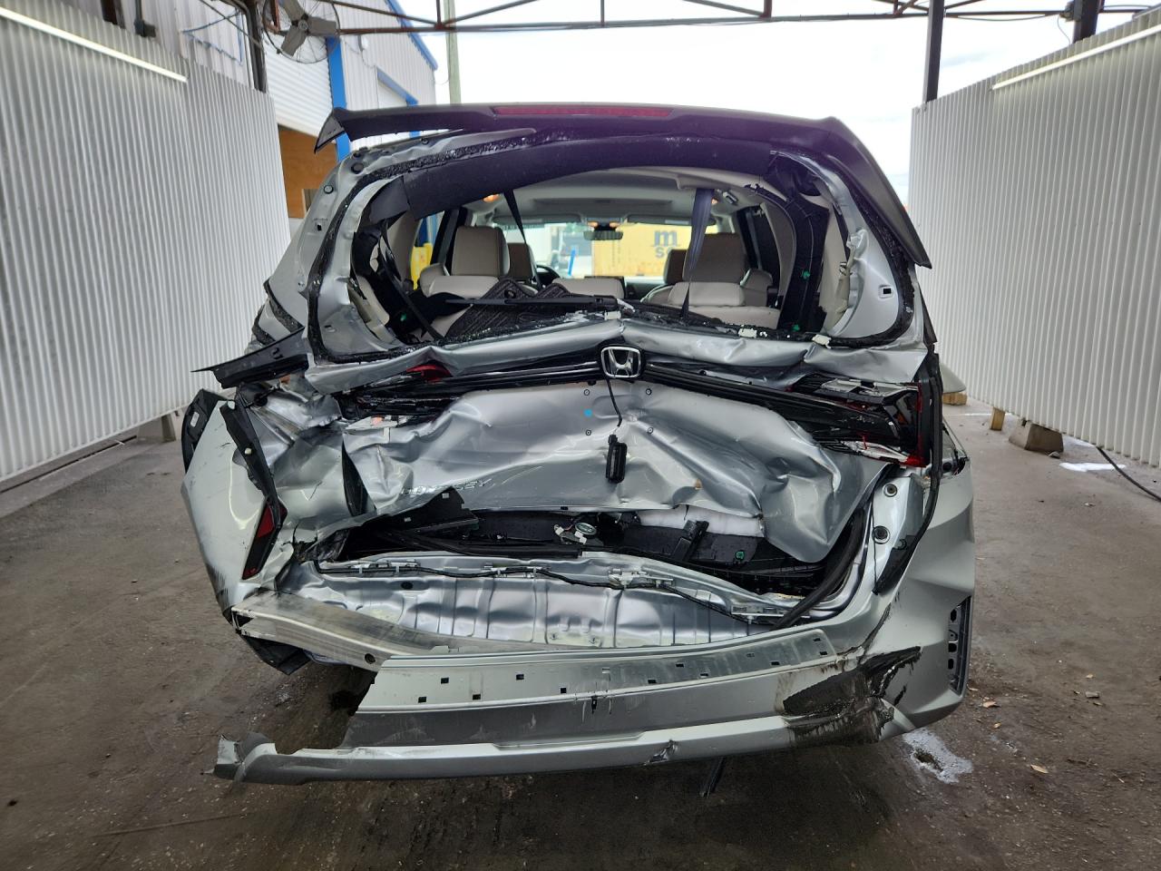 2025 Honda Odyssey Exl Silver vin: 5FNRL6H60SB080270 Damage: Right Tail Light, Broken, Replacement Required