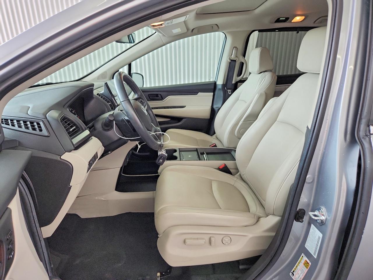 2025 Honda Odyssey Exl Silver vin: 5FNRL6H60SB080270