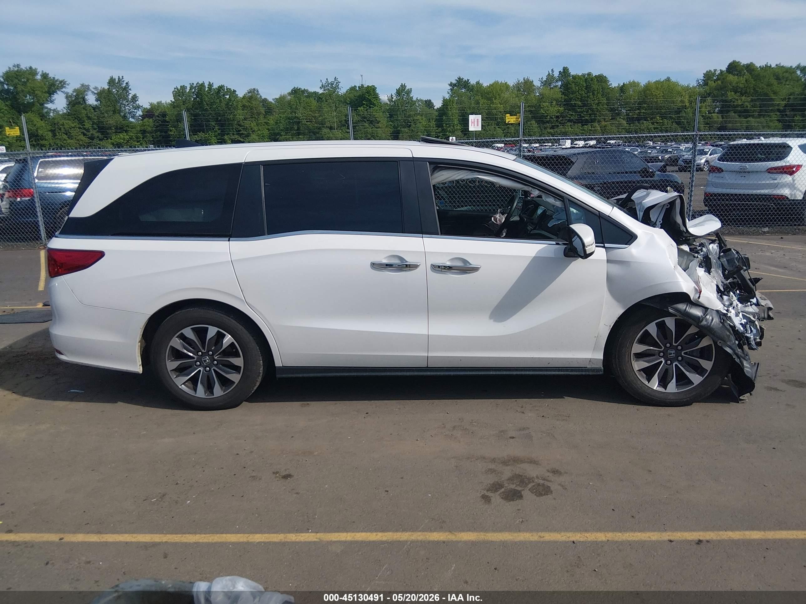 2024 Honda Odyssey Ex-l White vin: 5FNRL6H63RB032613