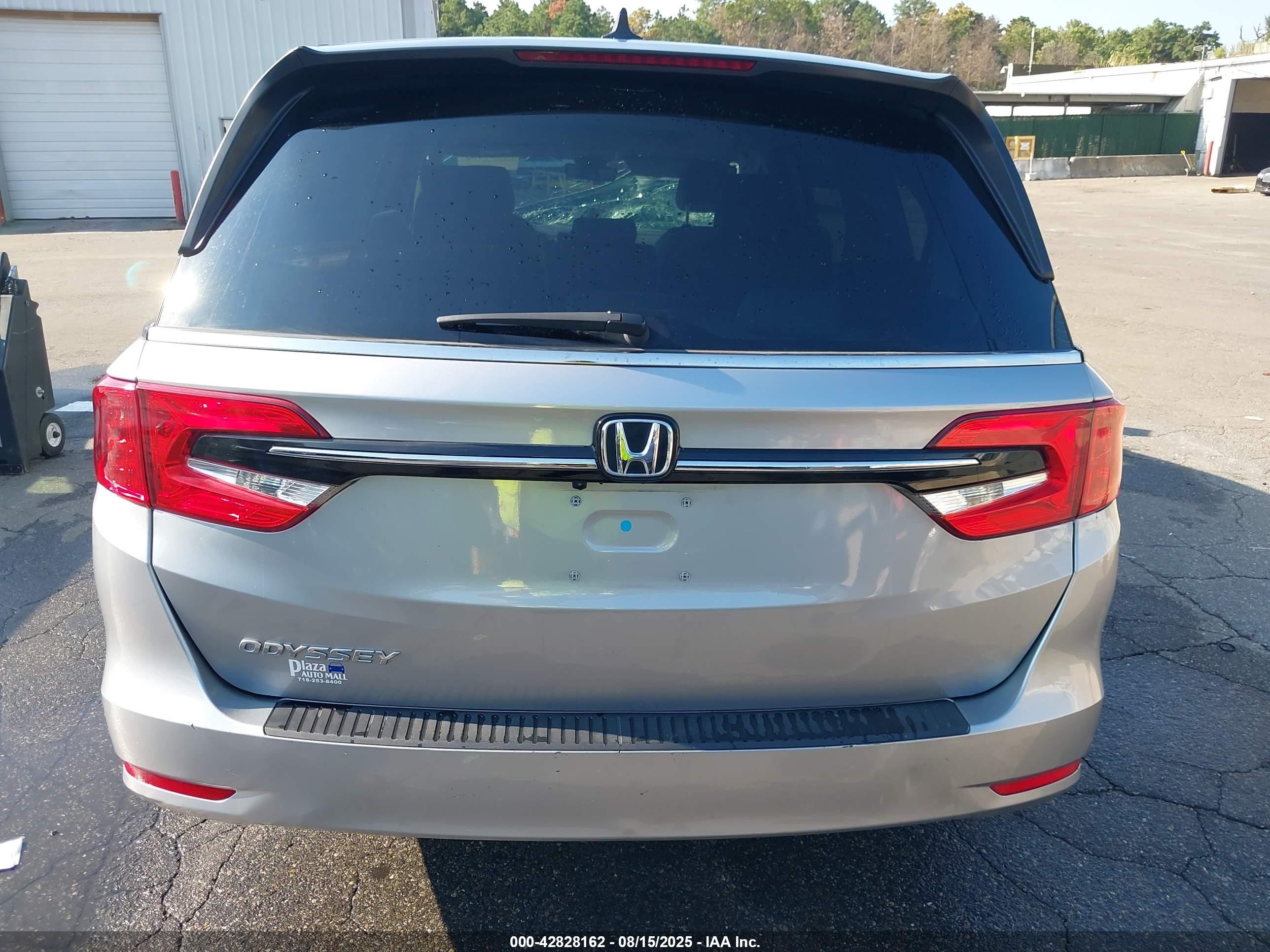 2024 Honda Odyssey Ex-l Silver vin: 5FNRL6H63RB065563