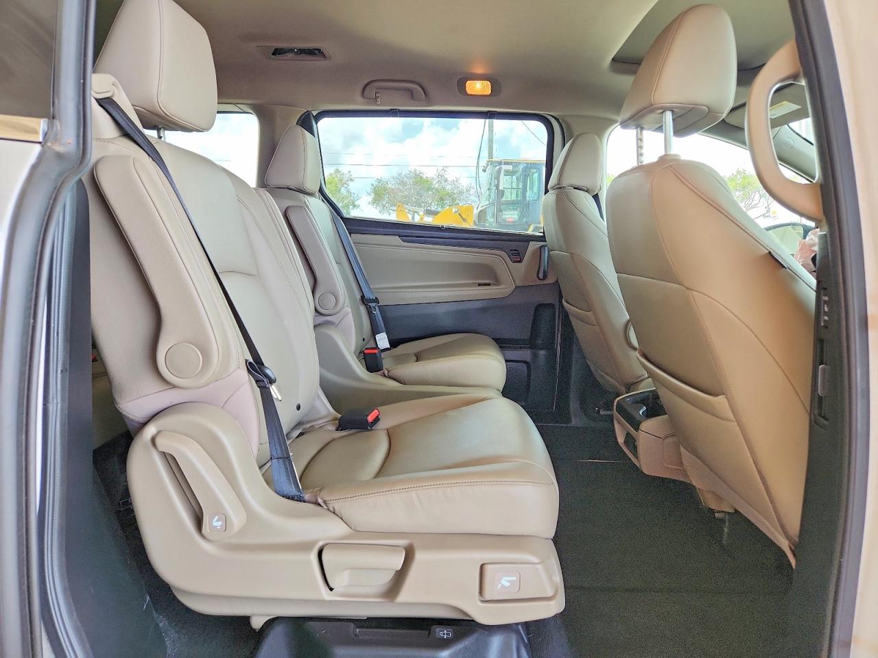 2024 Honda Odyssey Exl Белый vin: 5FNRL6H65RB015053