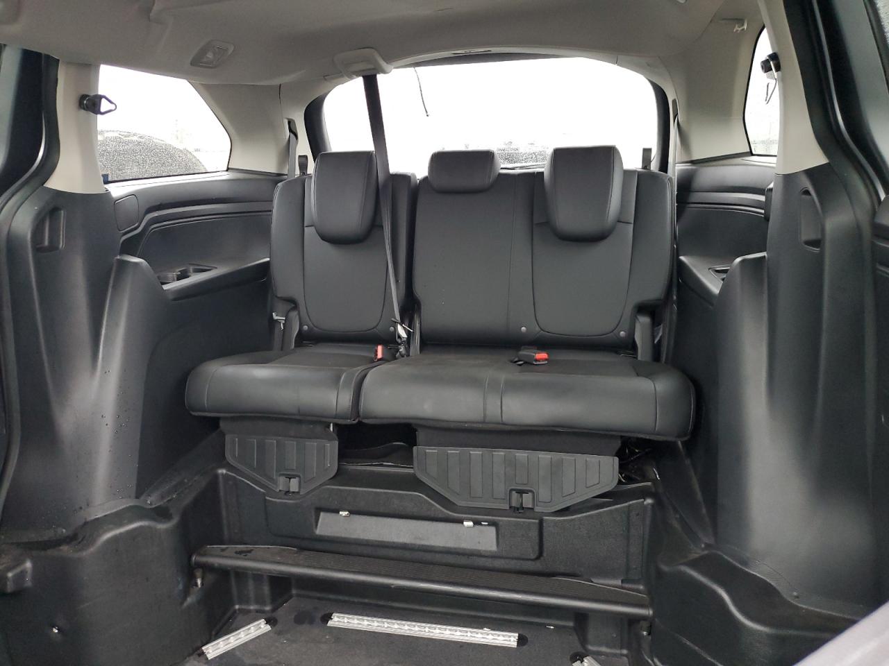 2025 Honda Odyssey Exl Silver vin: 5FNRL6H65SB018122