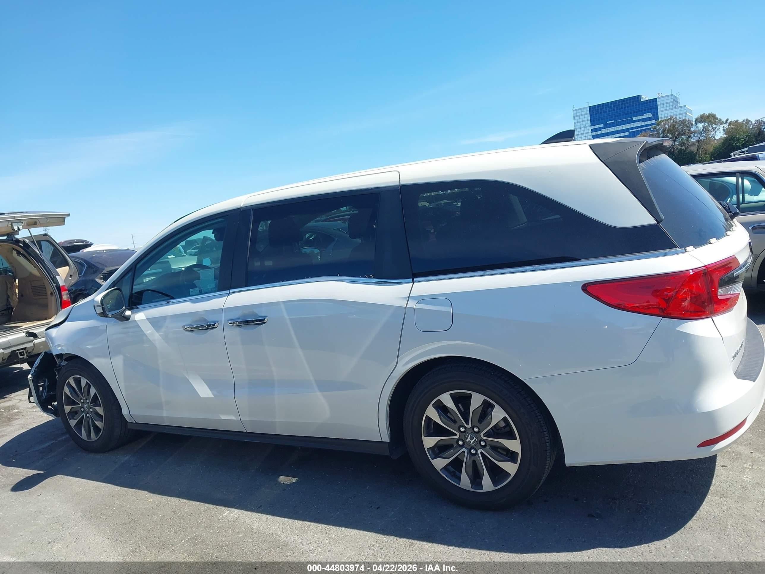 2024 Honda Odyssey Ex-l White vin: 5FNRL6H66RB051558