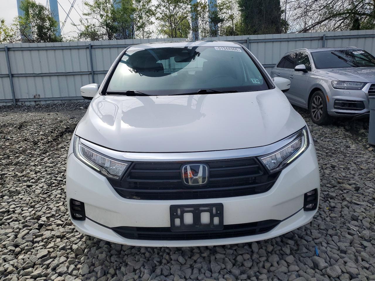 2024 Honda Odyssey Exl White vin: 5FNRL6H69RB064806